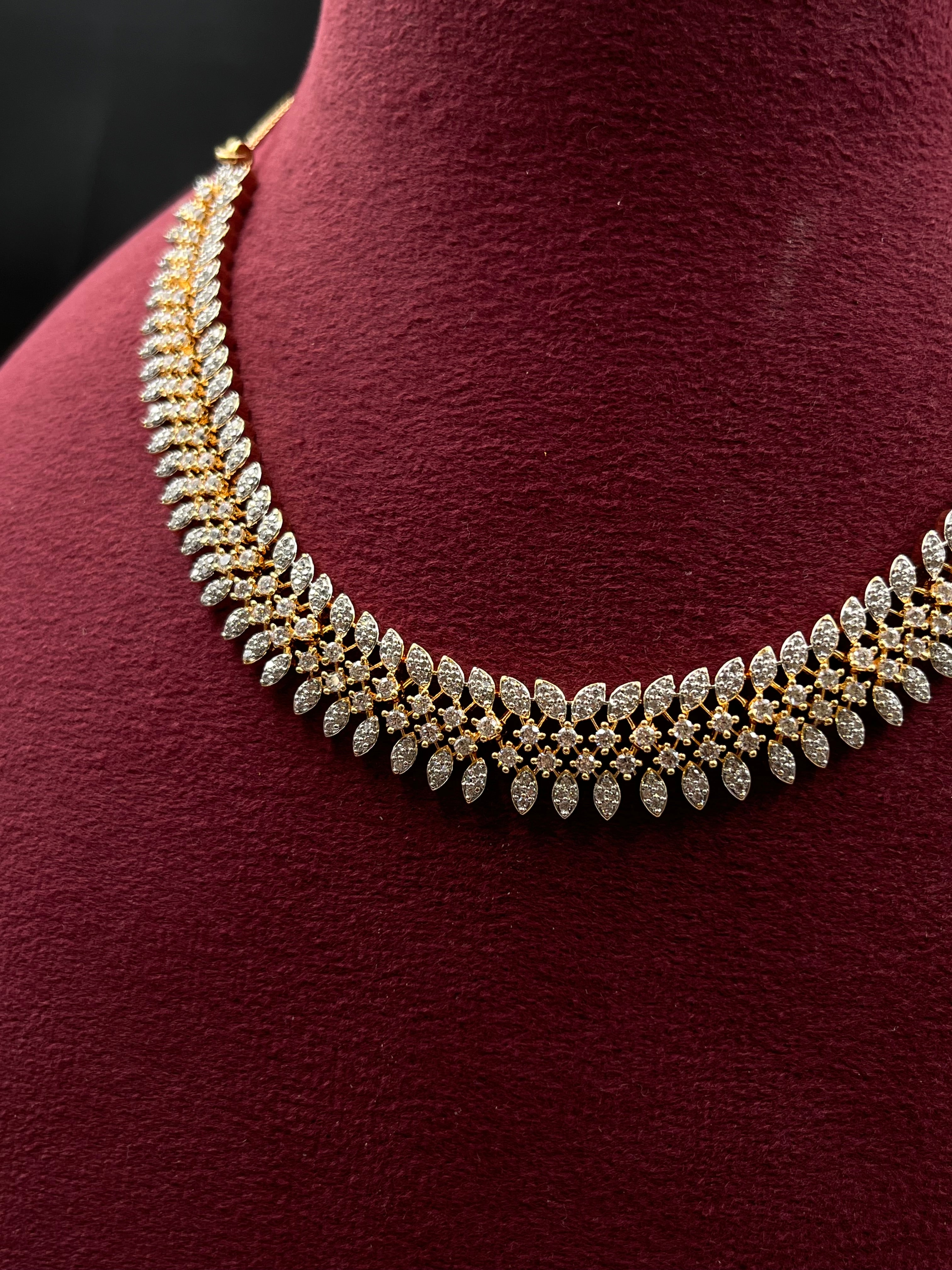 SIKHA NECKLACE