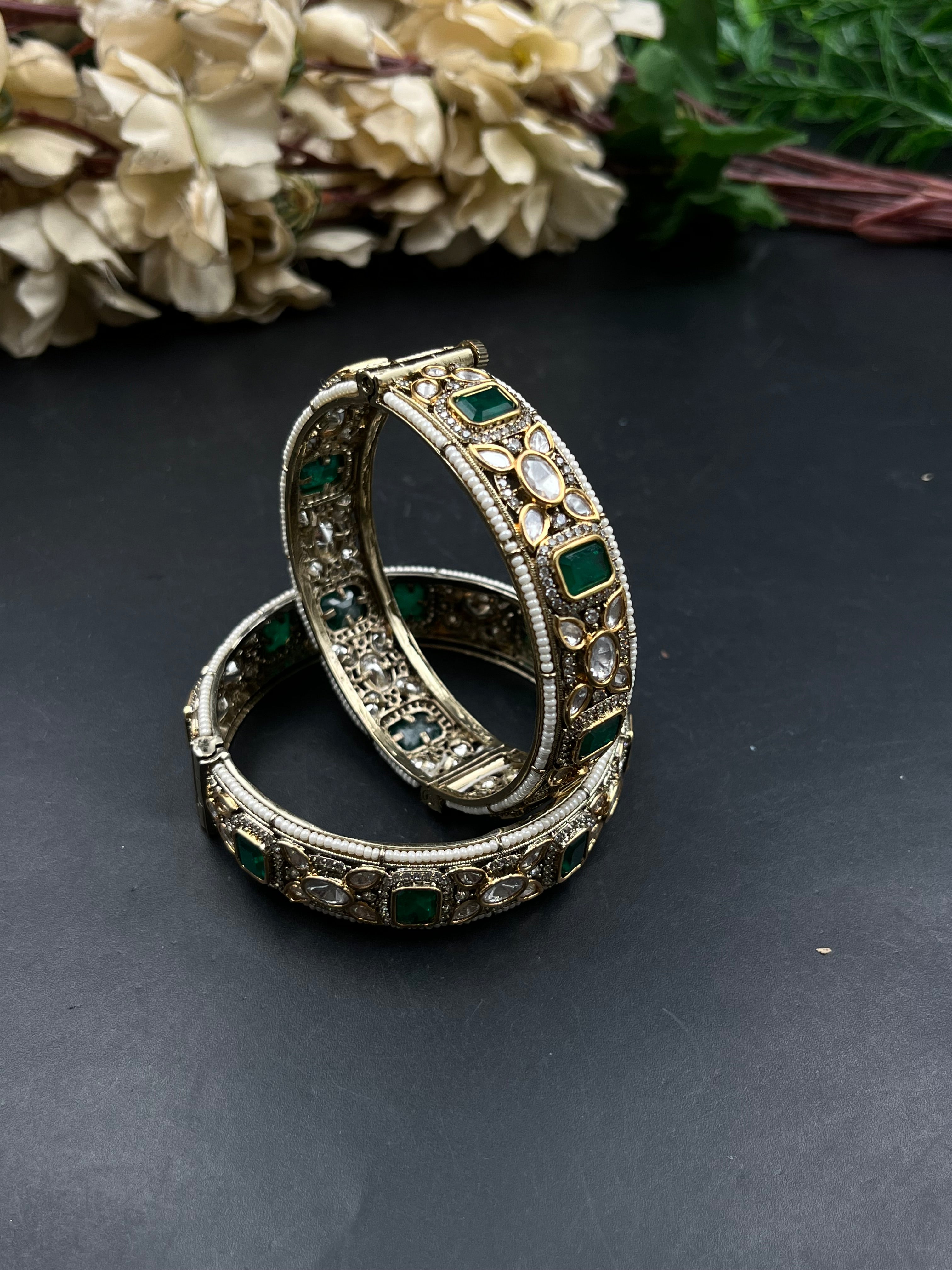 FINA BANGLE