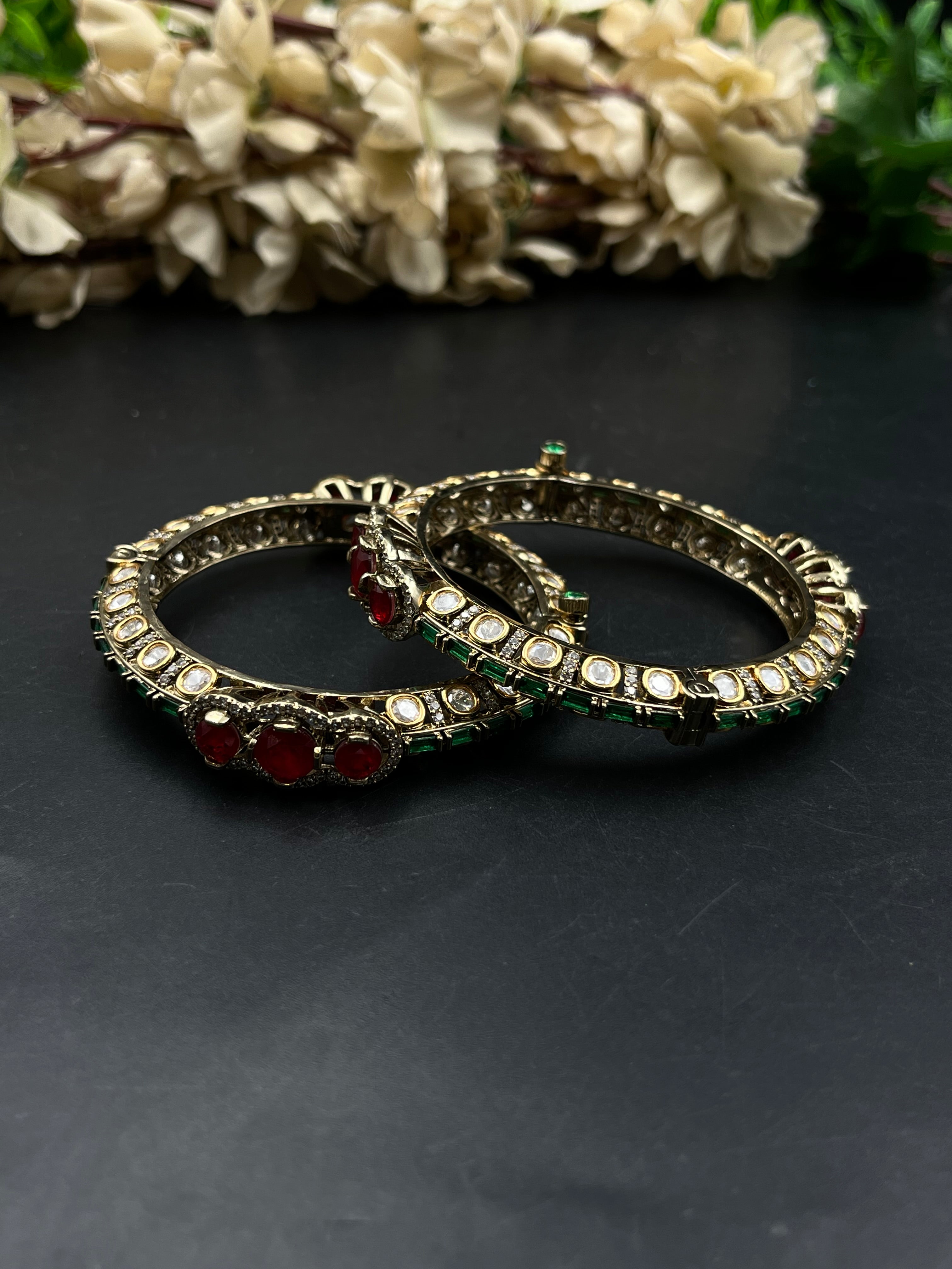 JUHI BANGLE