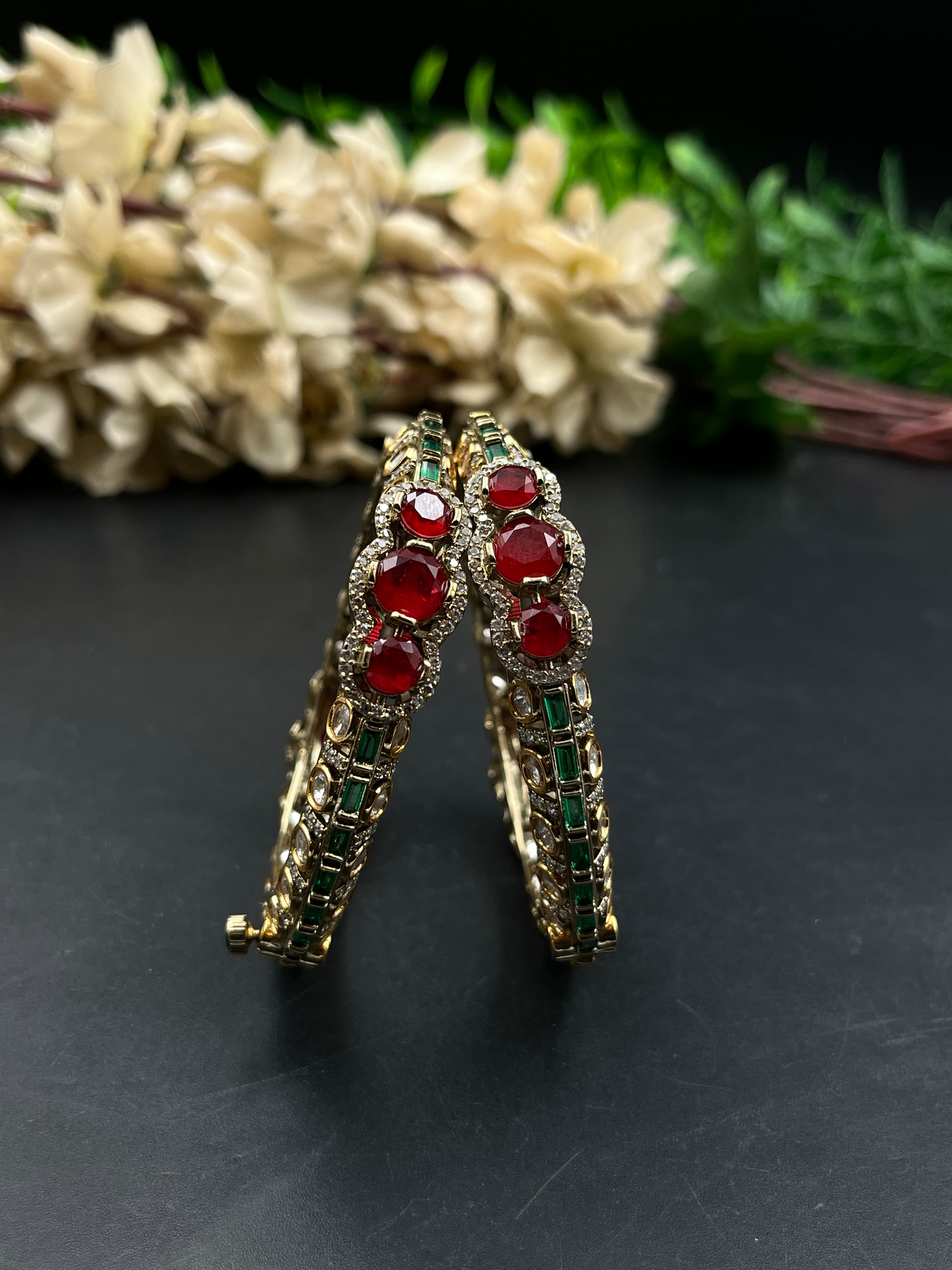 JUHI BANGLE