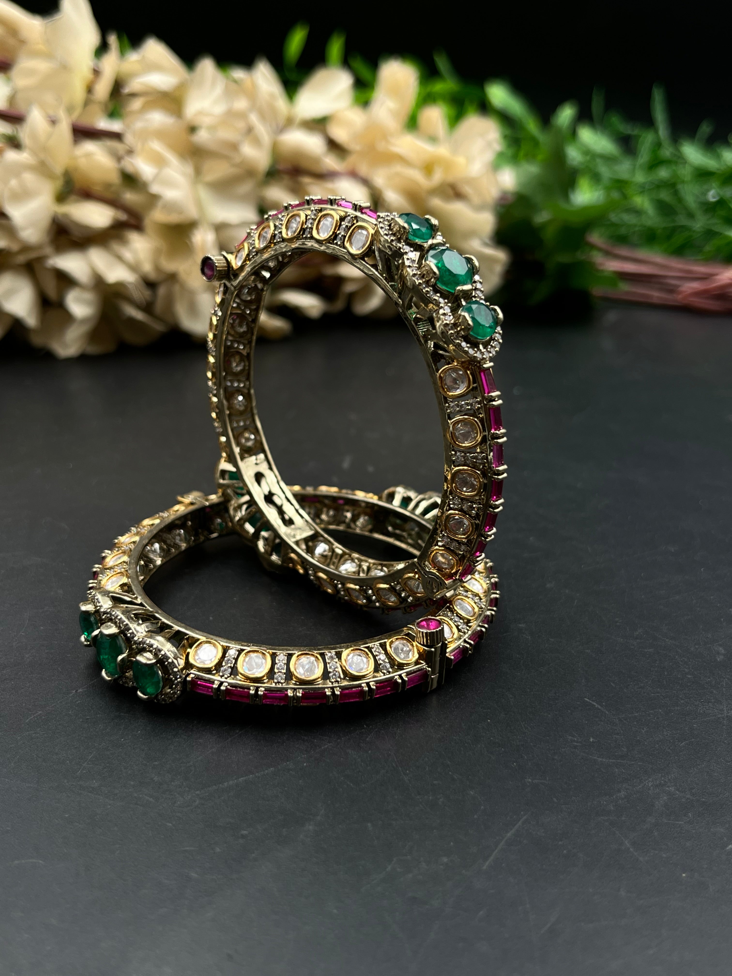 JUHI BANGLE