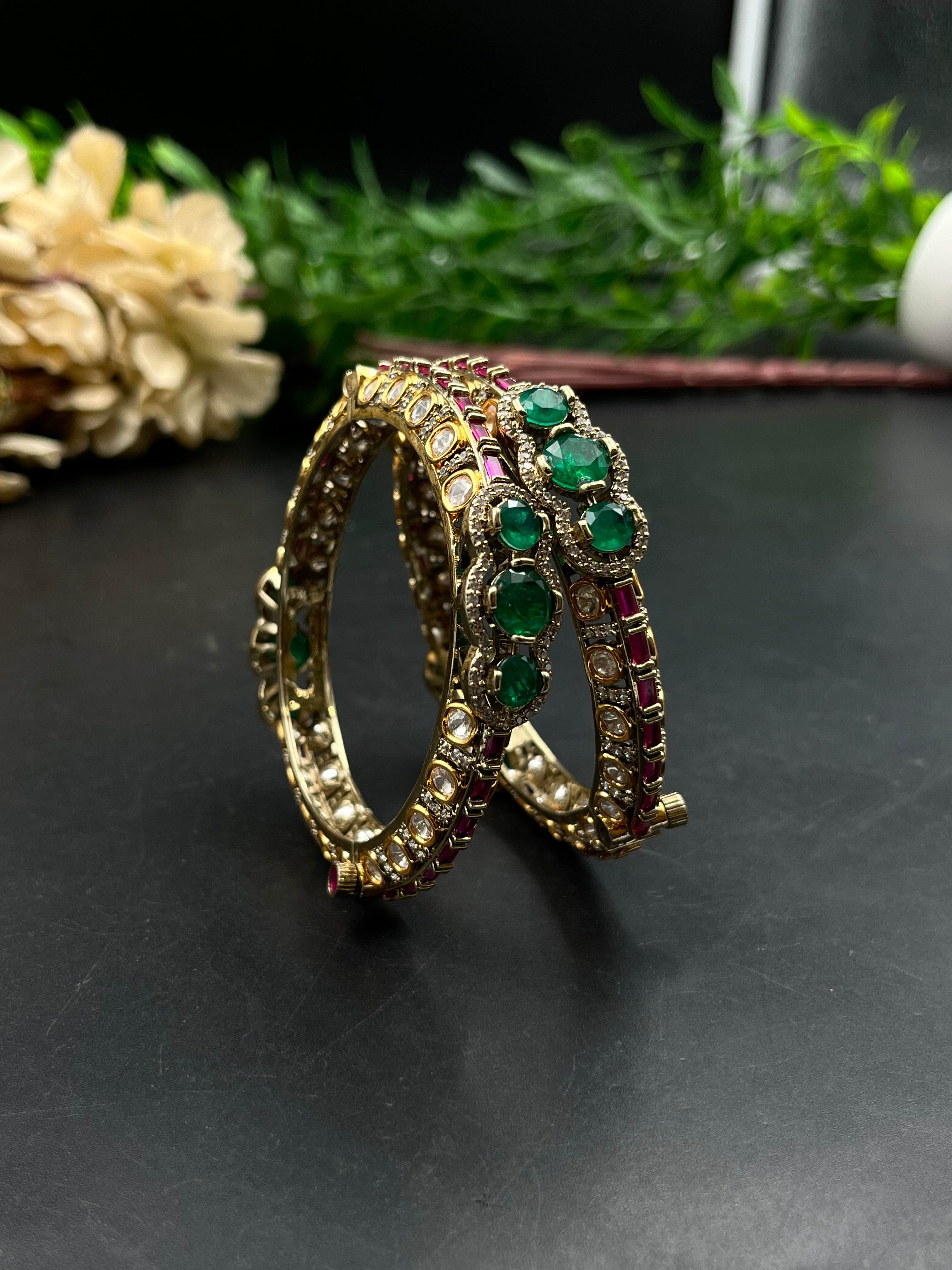 JUHI BANGLE