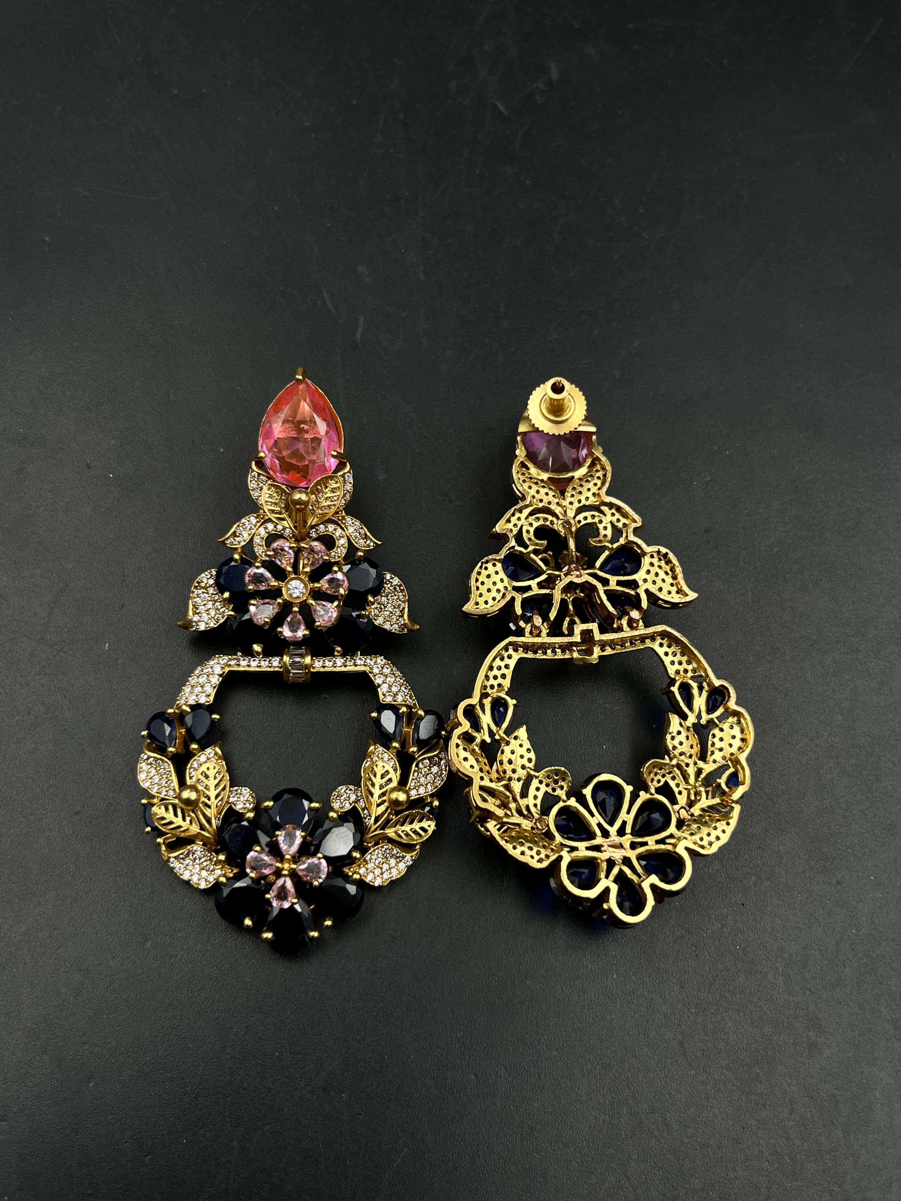 AKSARA EARRING
