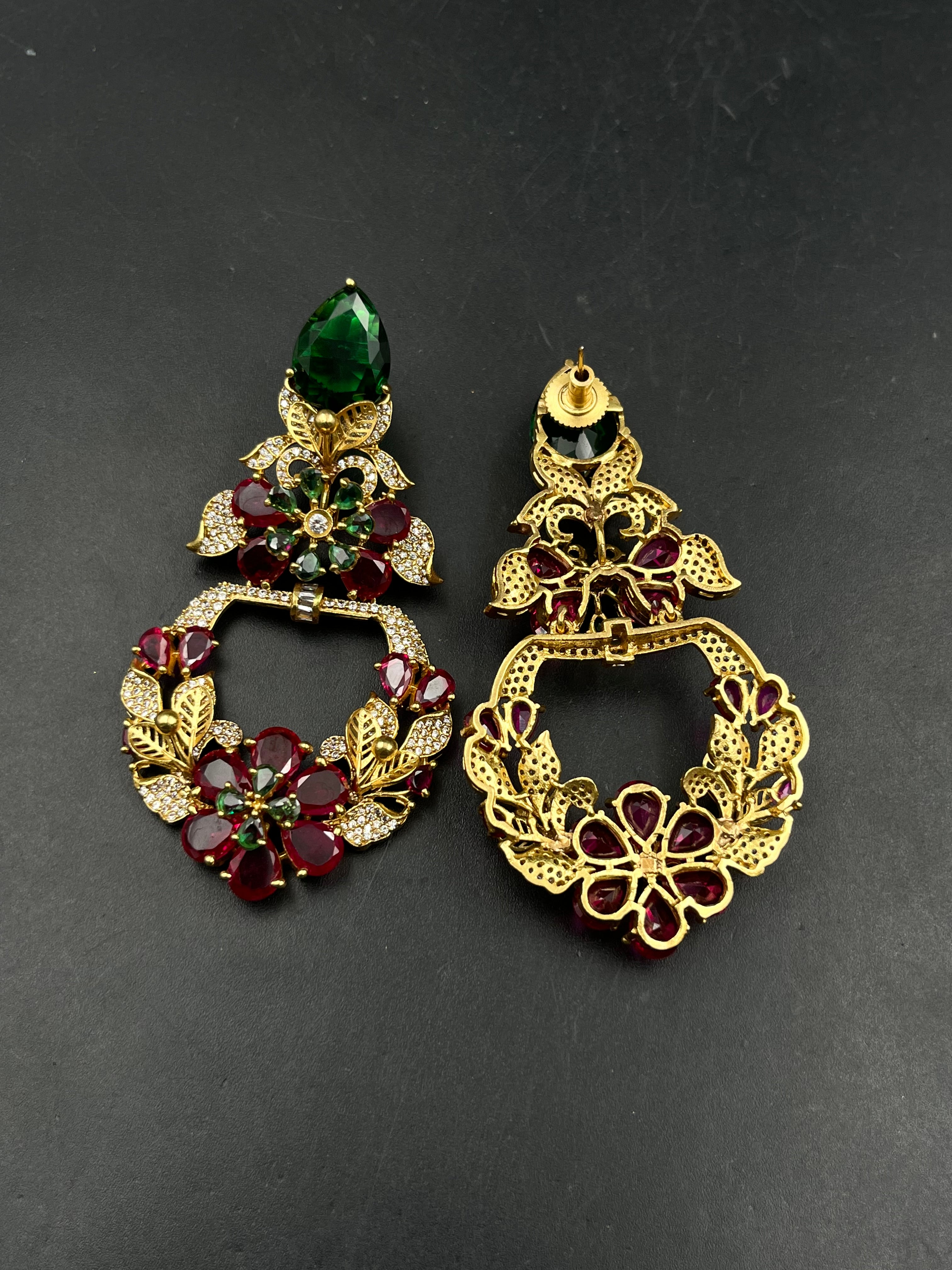 AKSARA EARRING