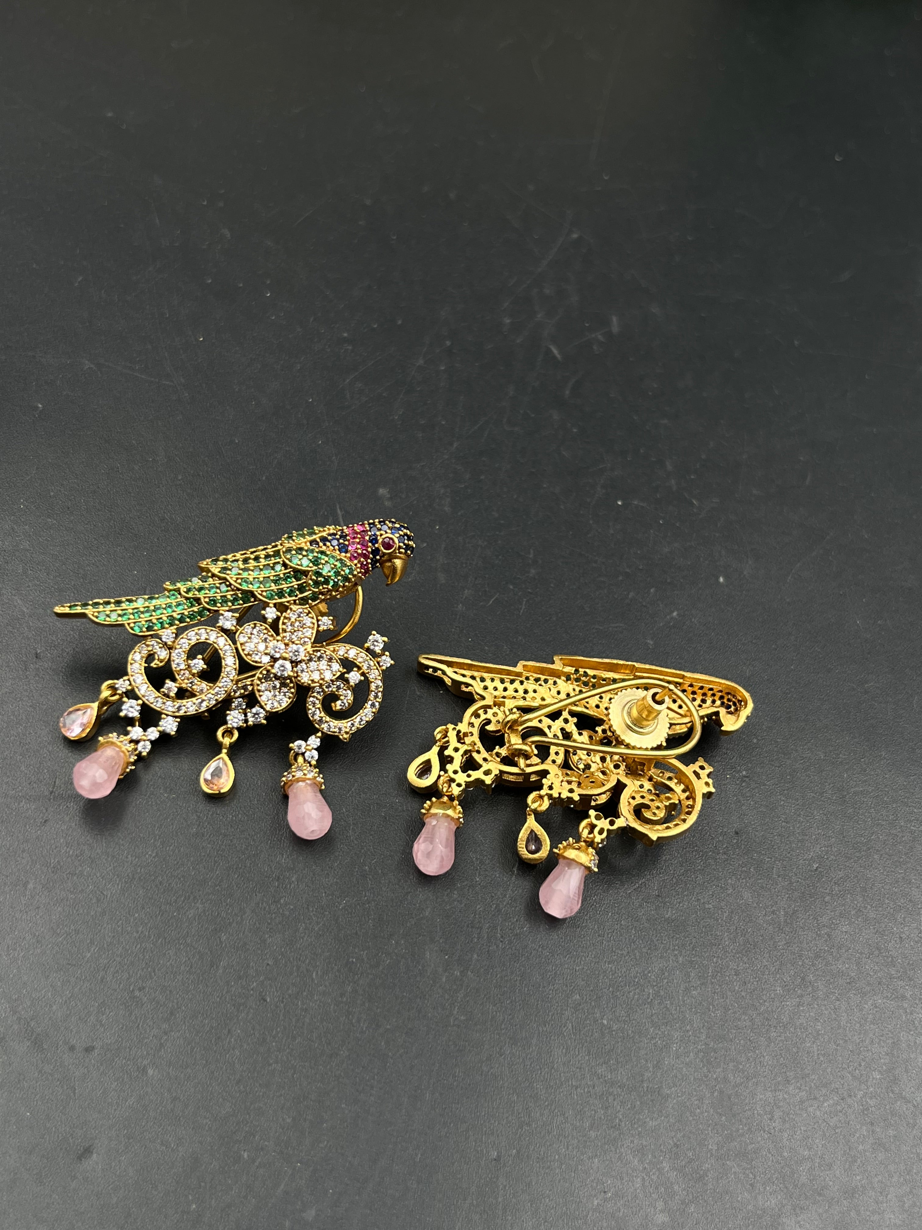 TIYA EARRING