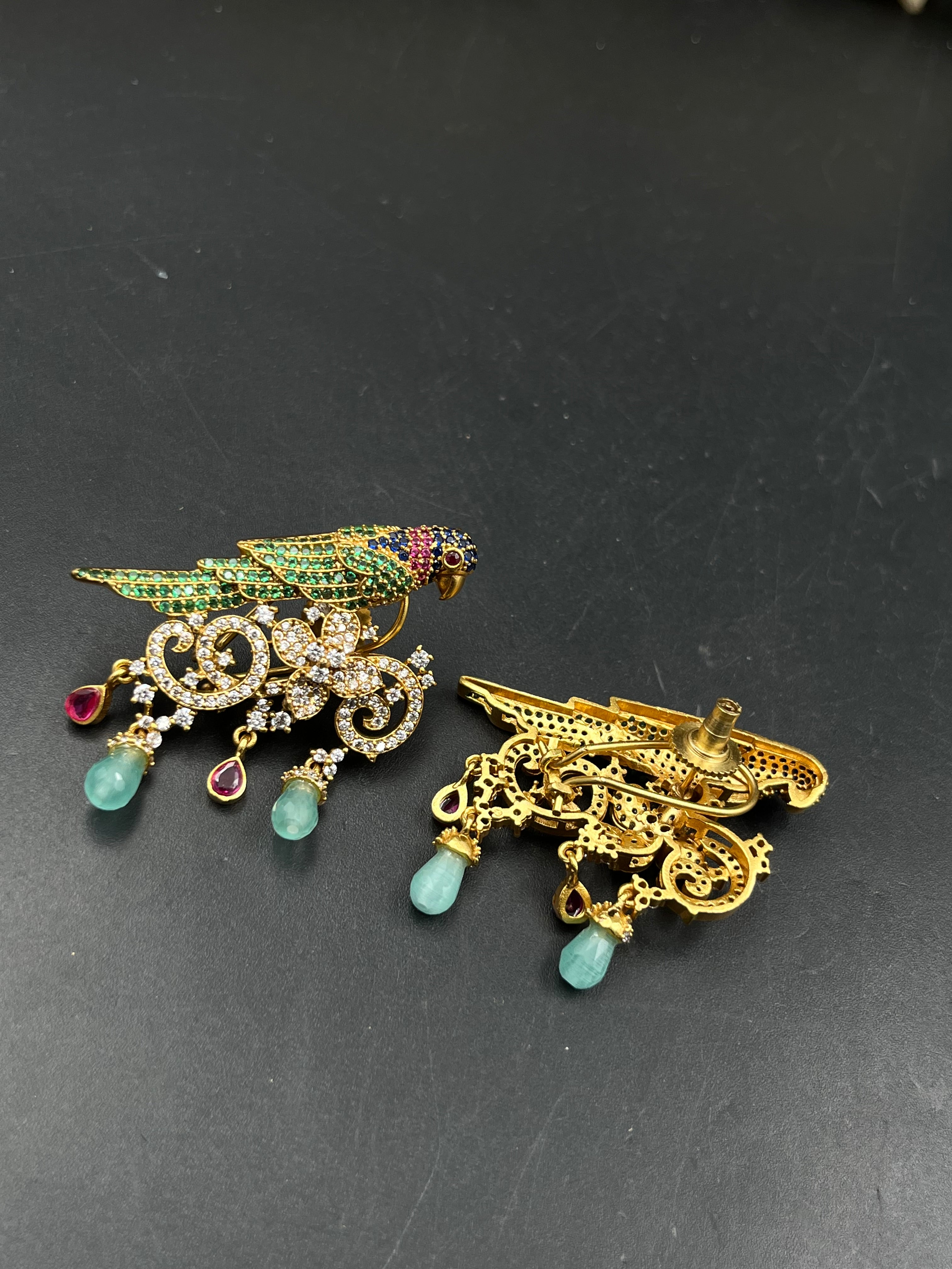 TIYA EARRING