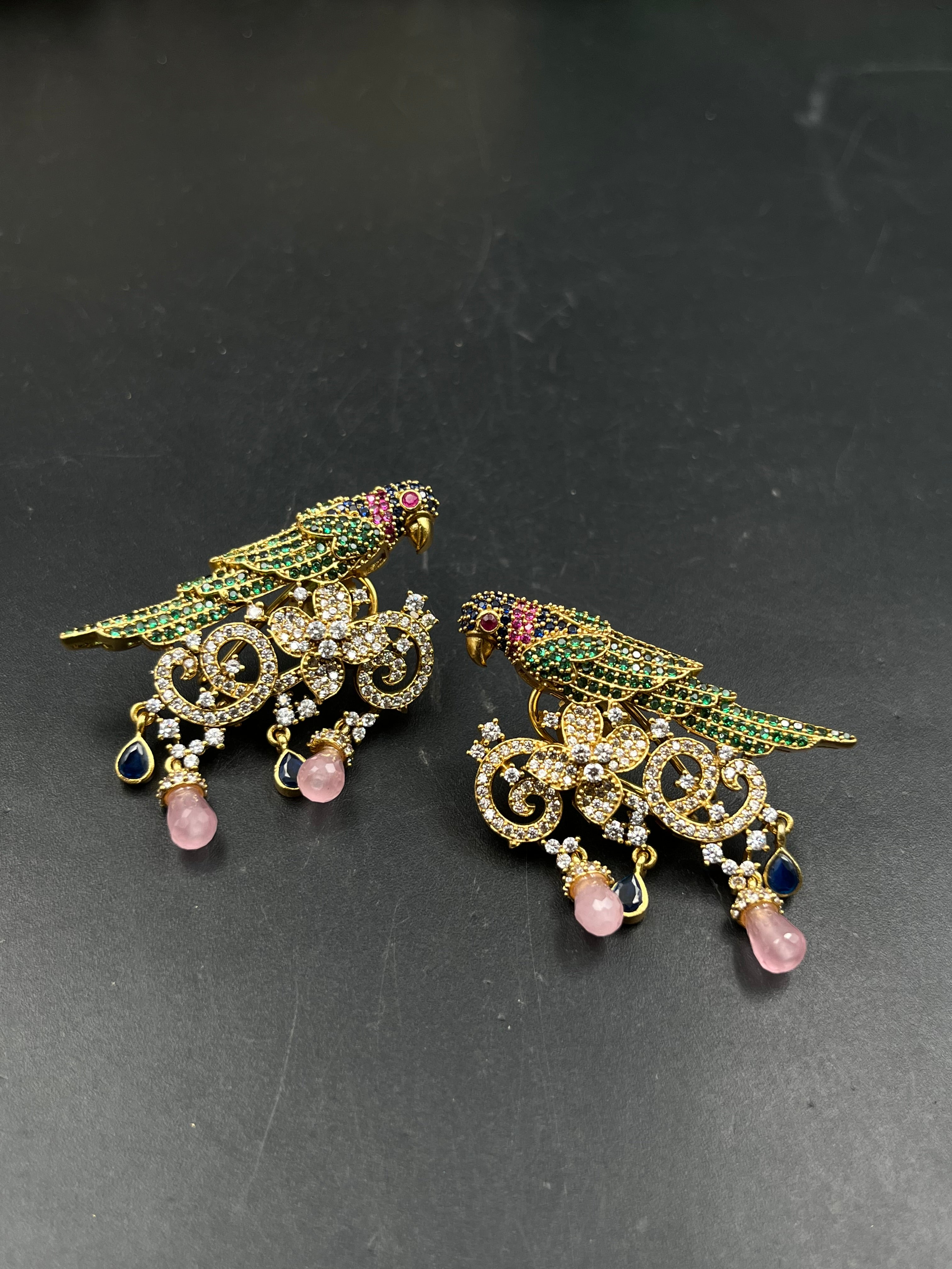 TIYA EARRING