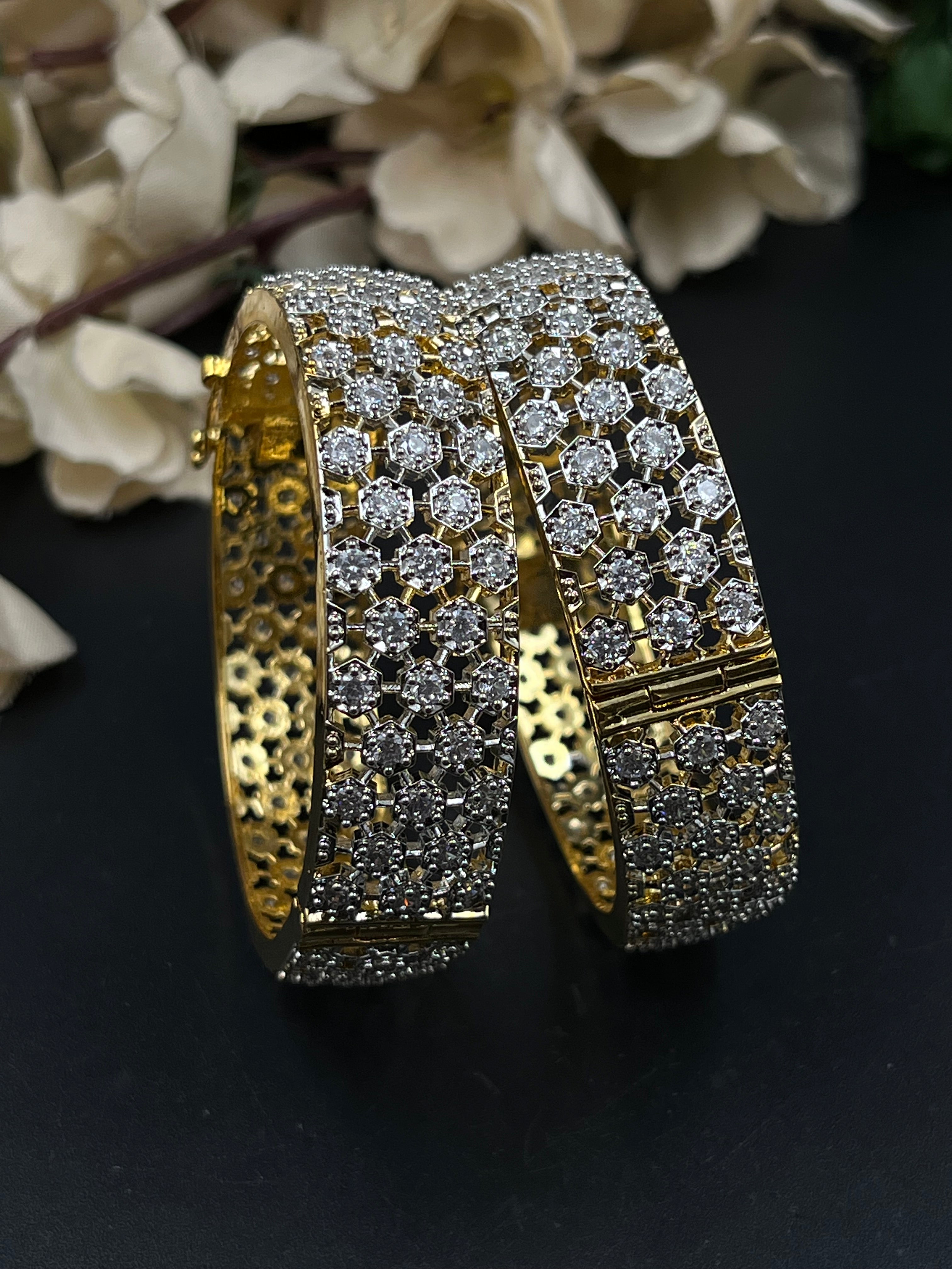 KIYAZ BANGLES