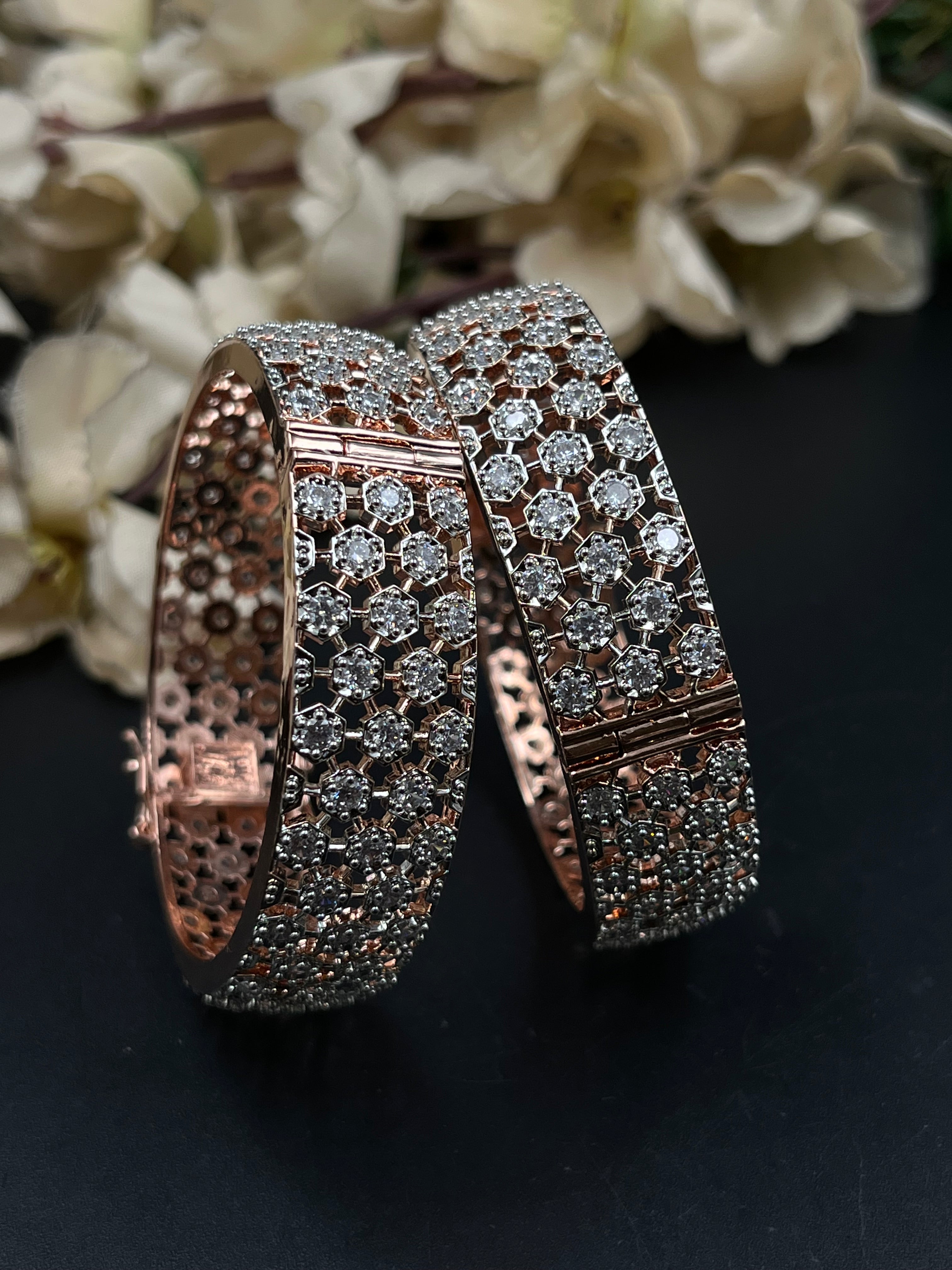 KIYAZ BANGLES