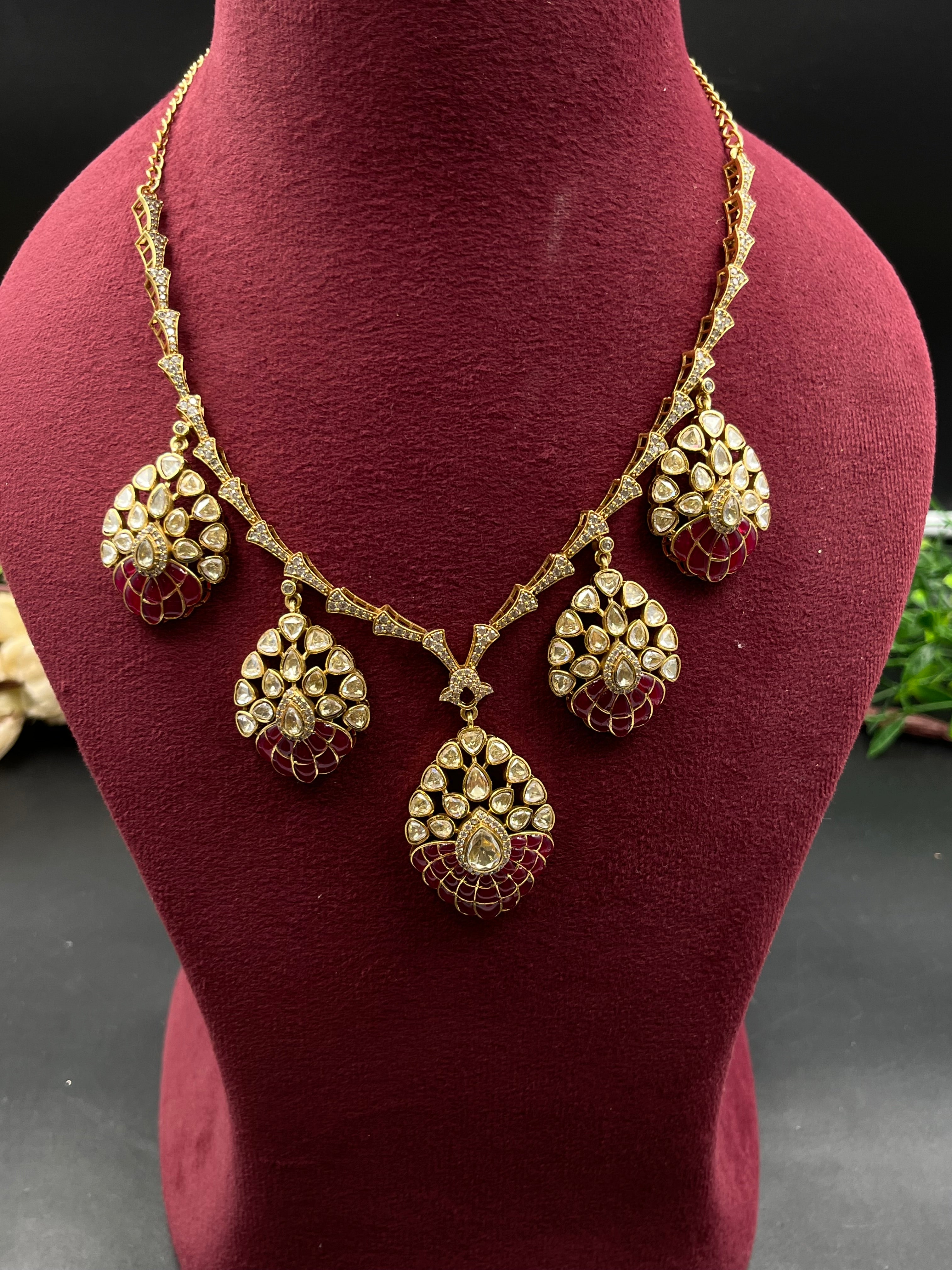 HINA NECKLACE