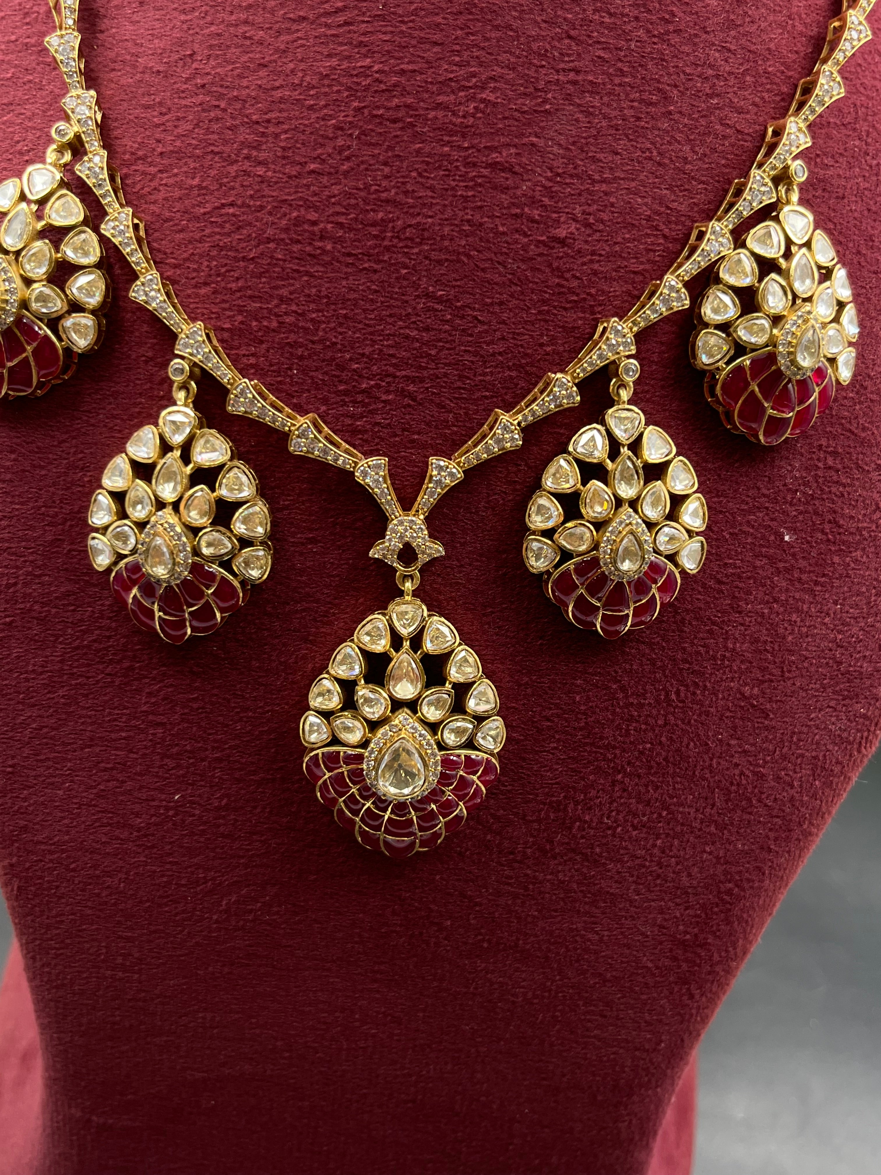 HINA NECKLACE