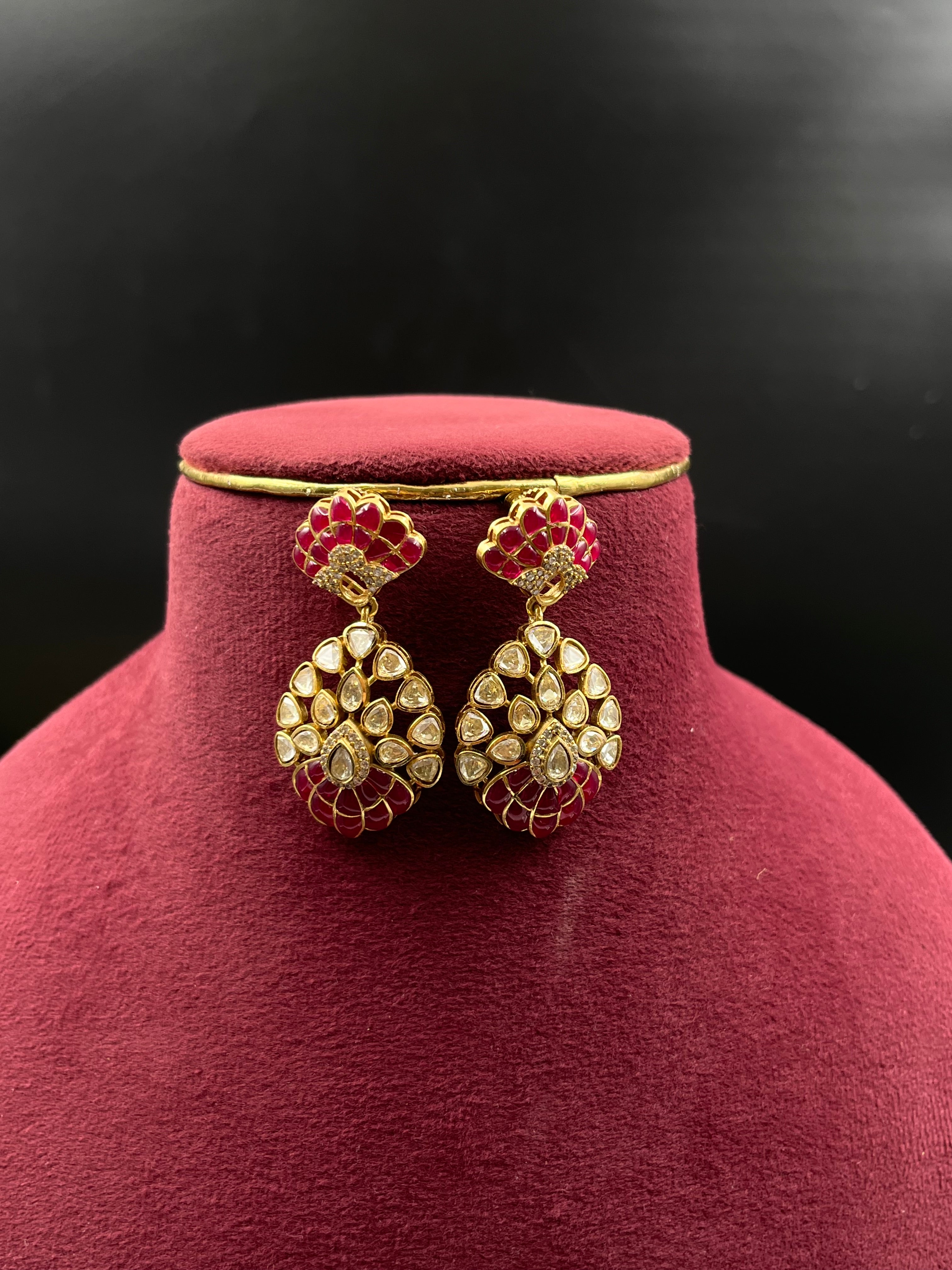 HINA NECKLACE