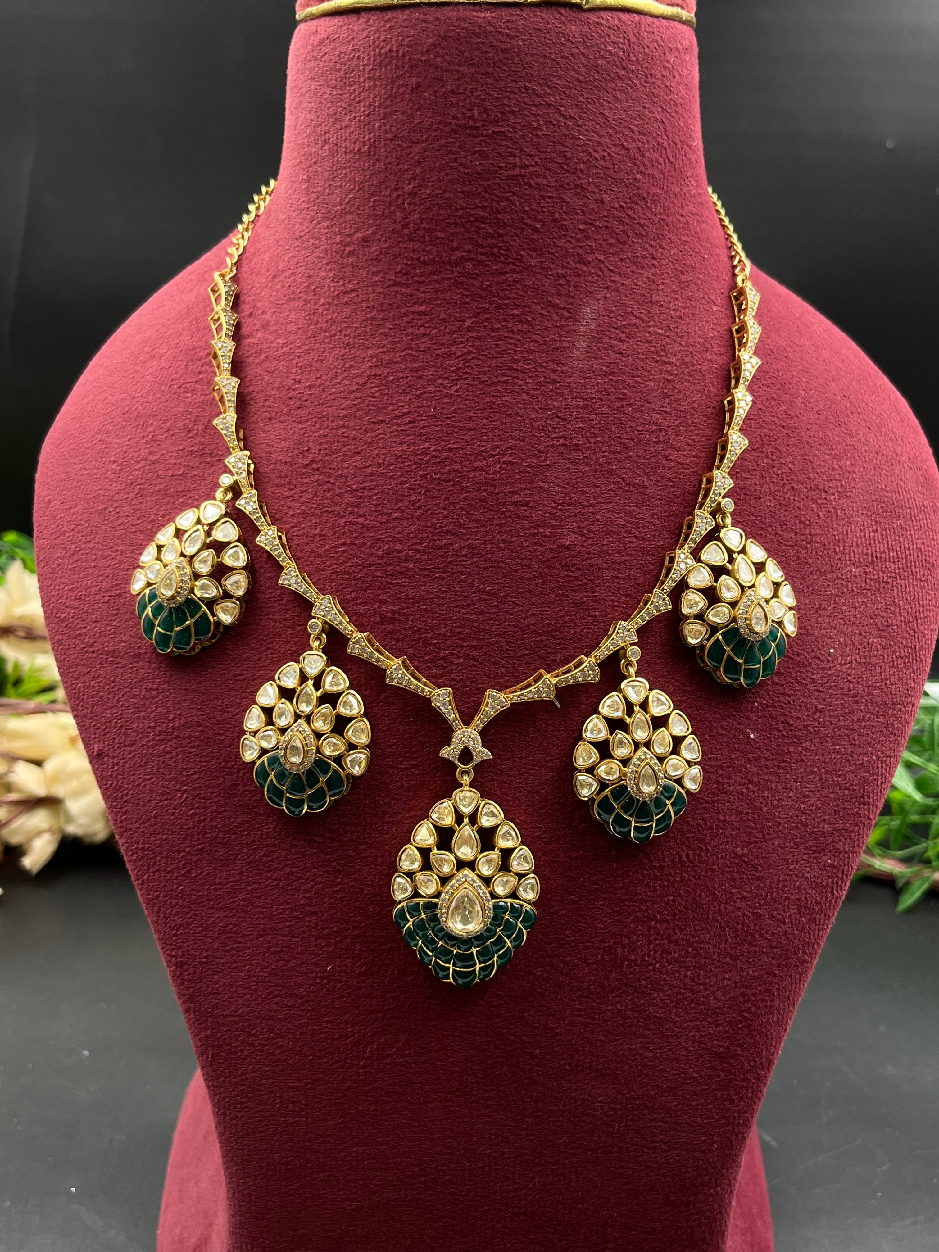 HINA NECKLACE