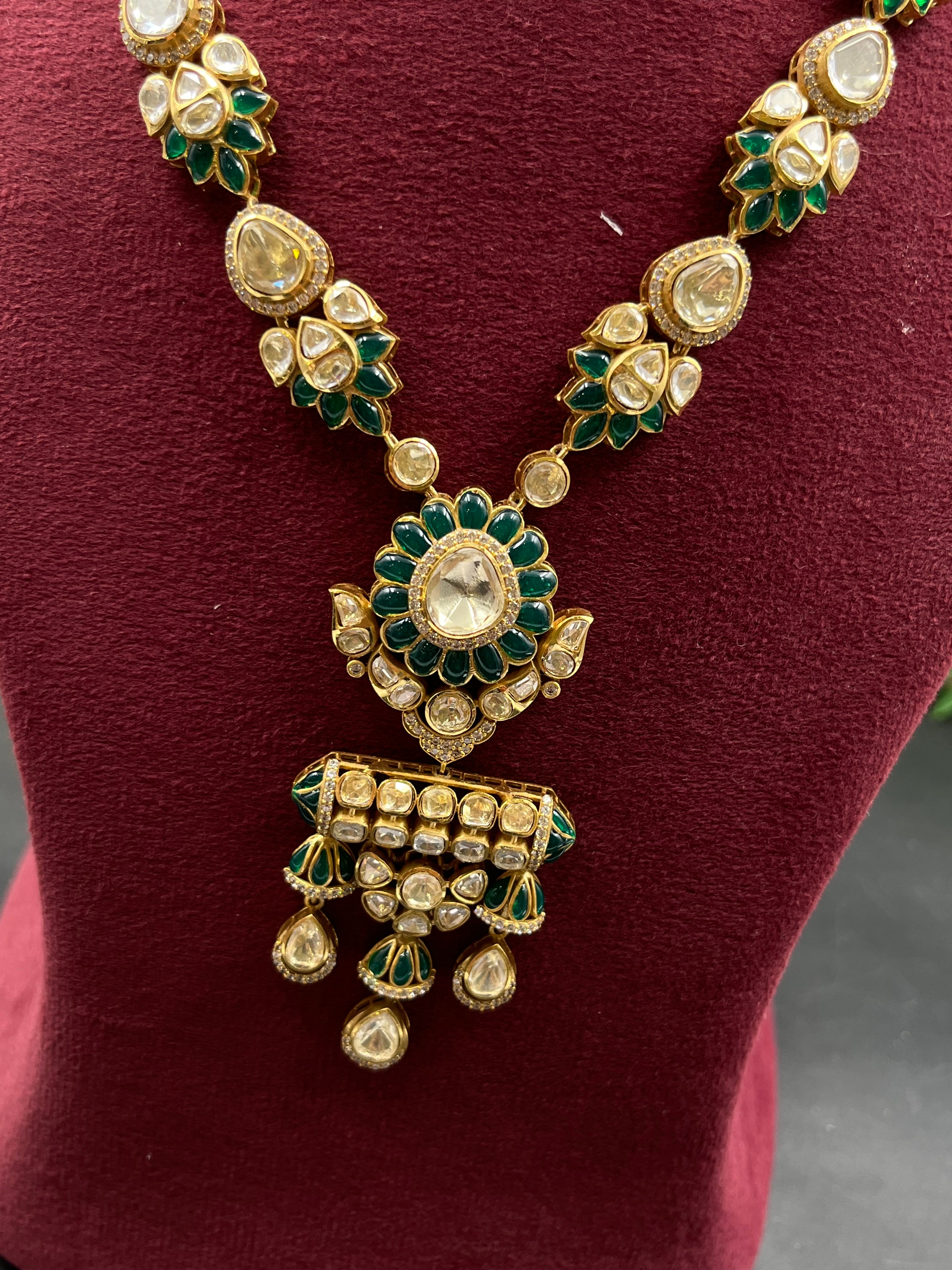 PRIYA NECKLACE