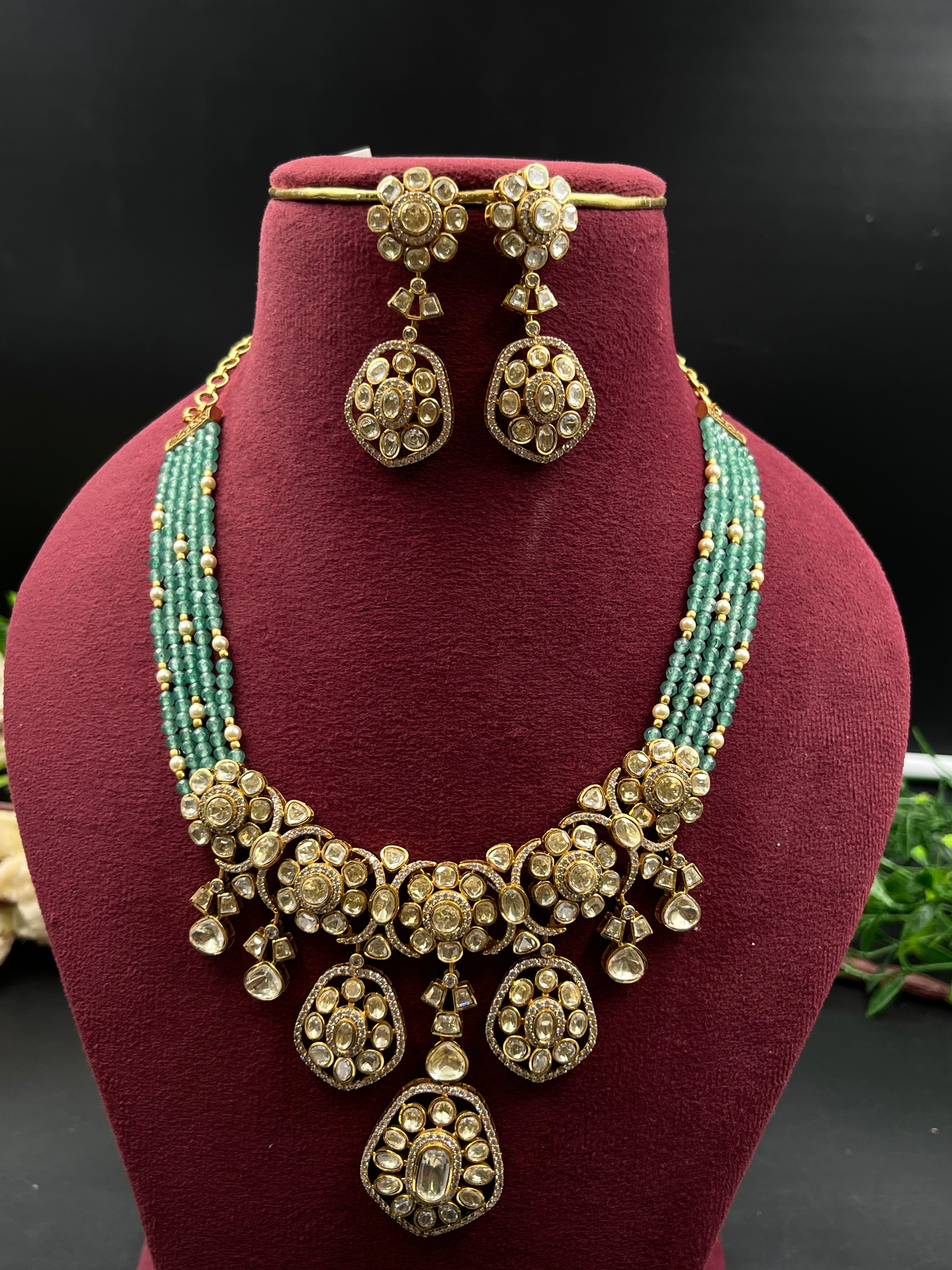 ANAMIKA NECKLACE