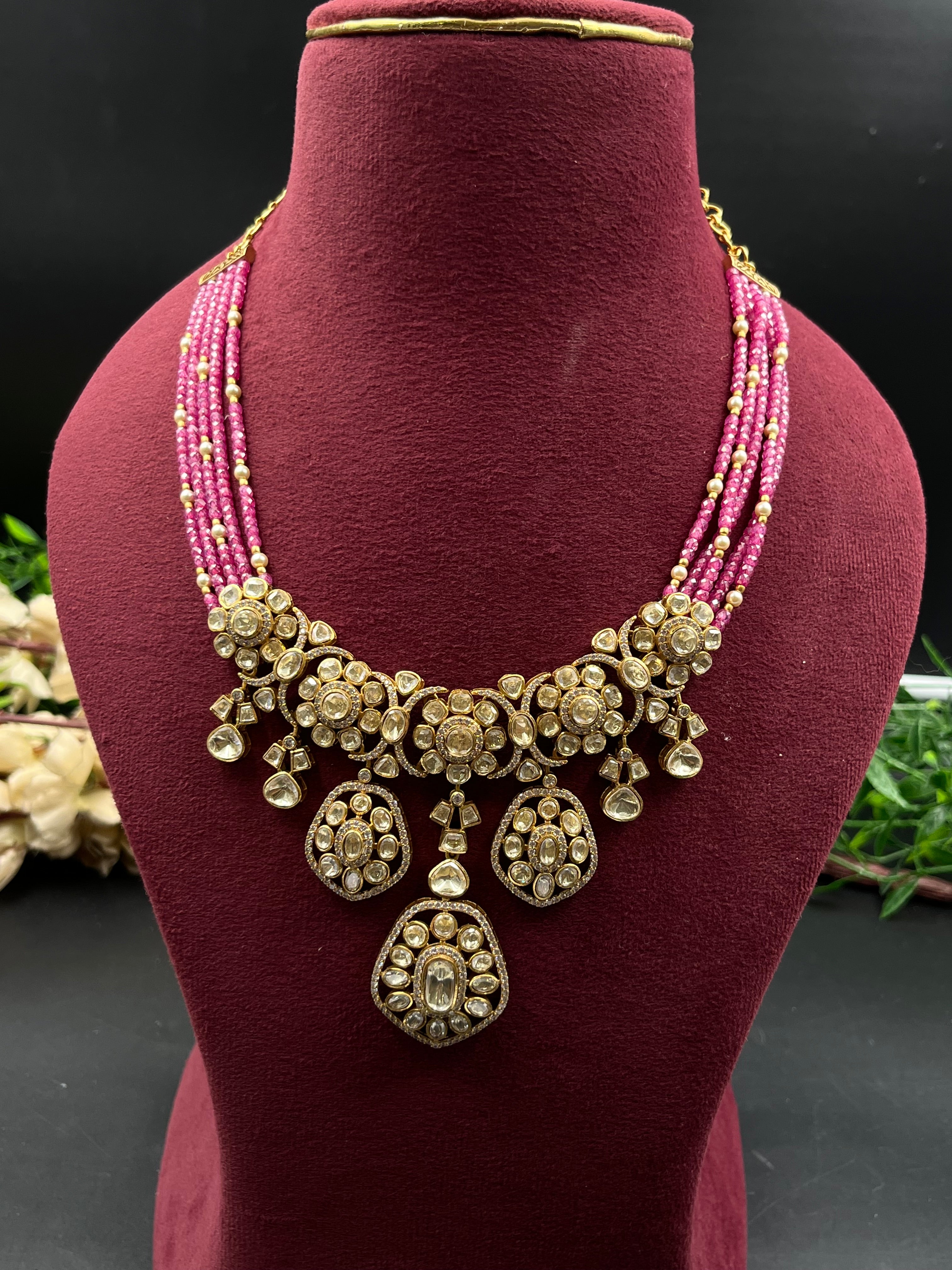 ANAMIKA NECKLACE