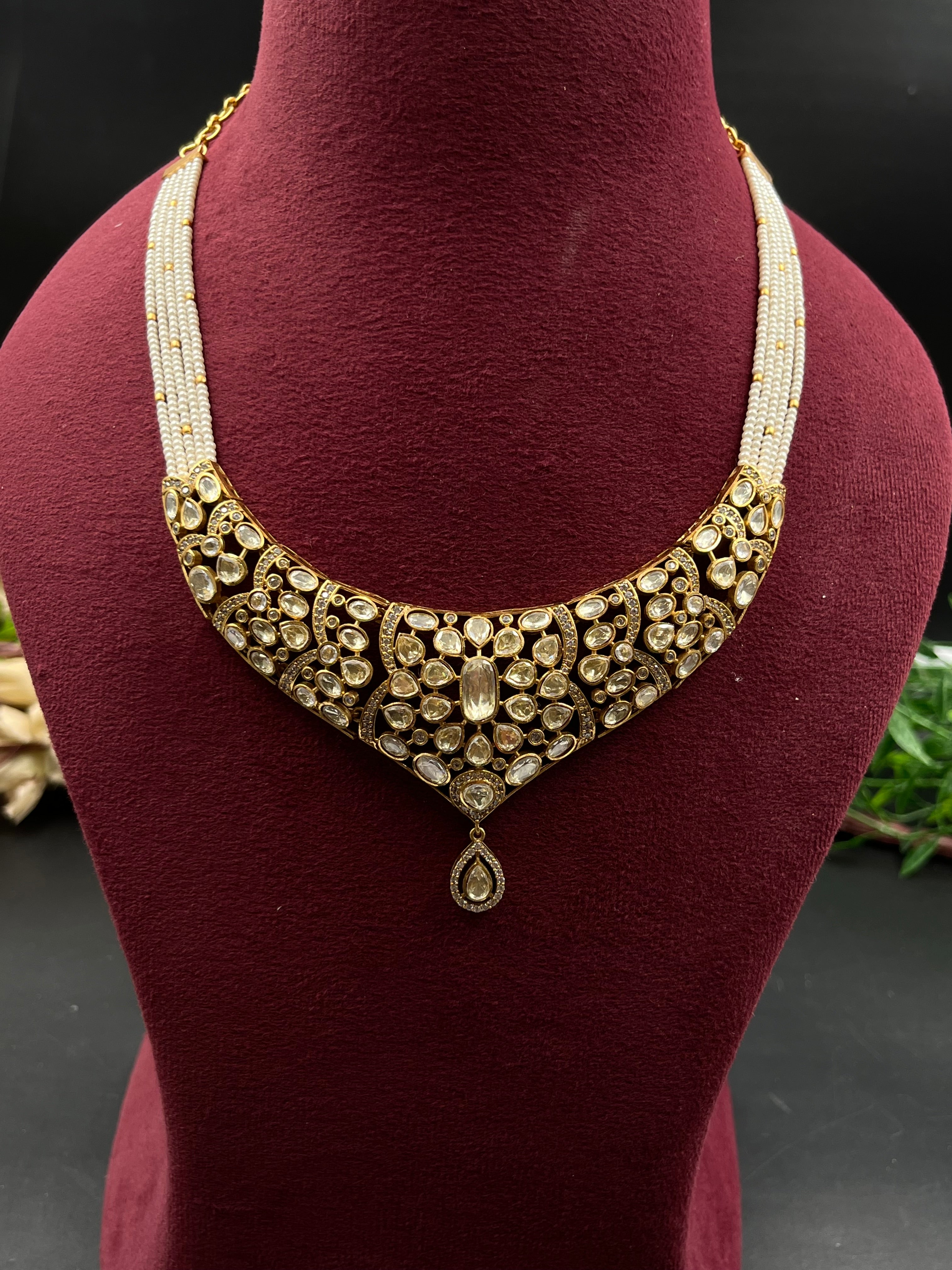 BHORI NCKLACE
