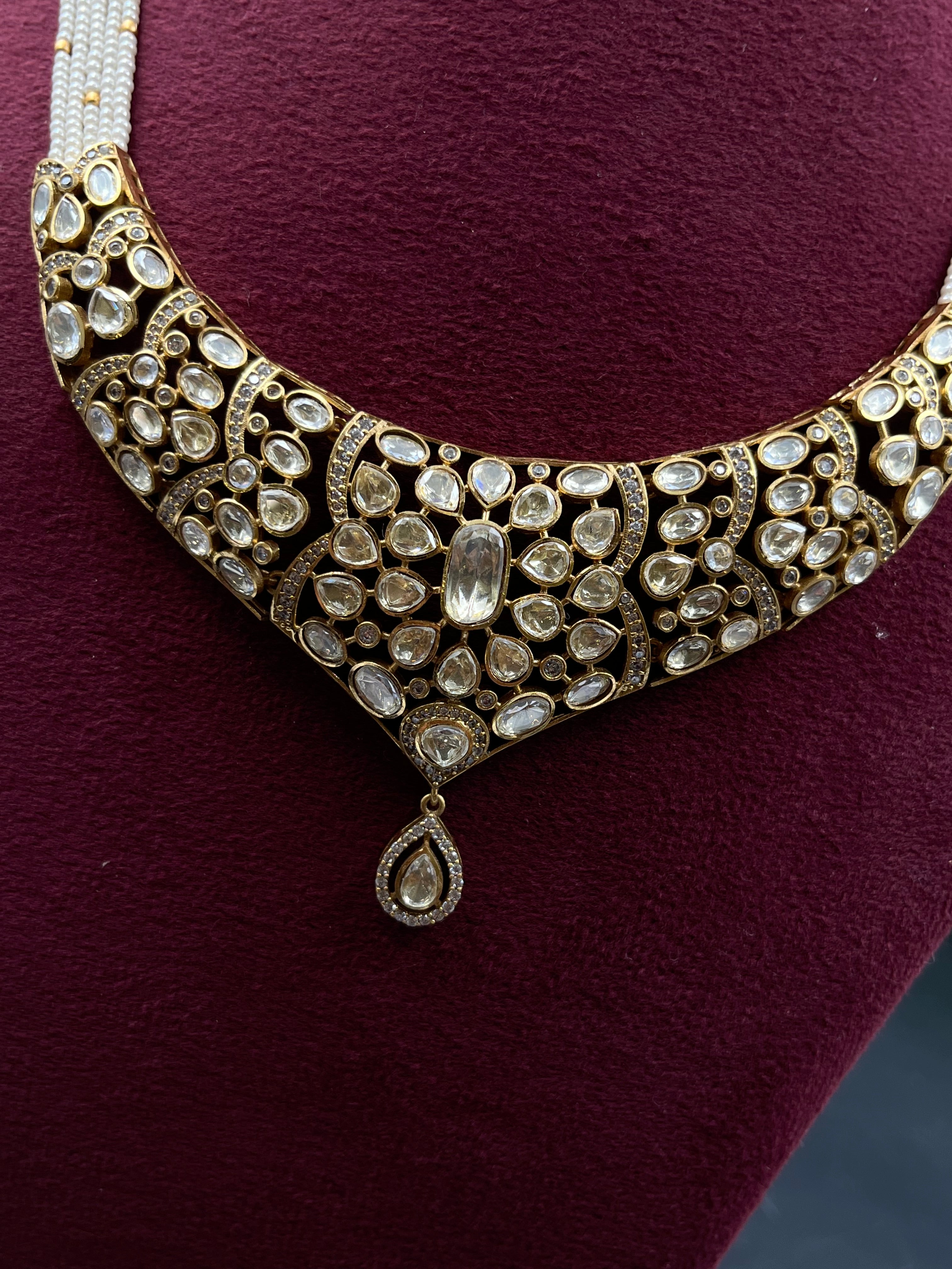 BHORI NCKLACE