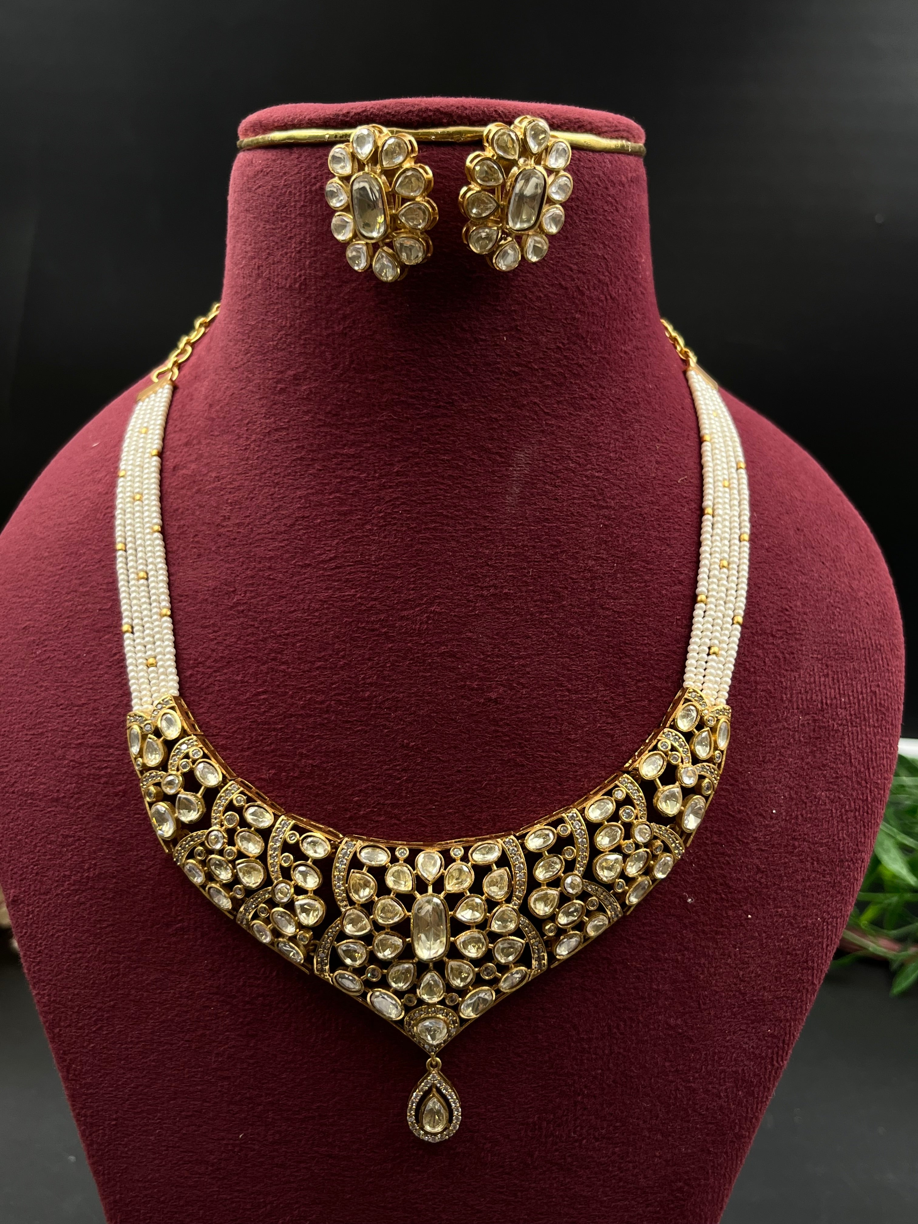 BHORI NCKLACE
