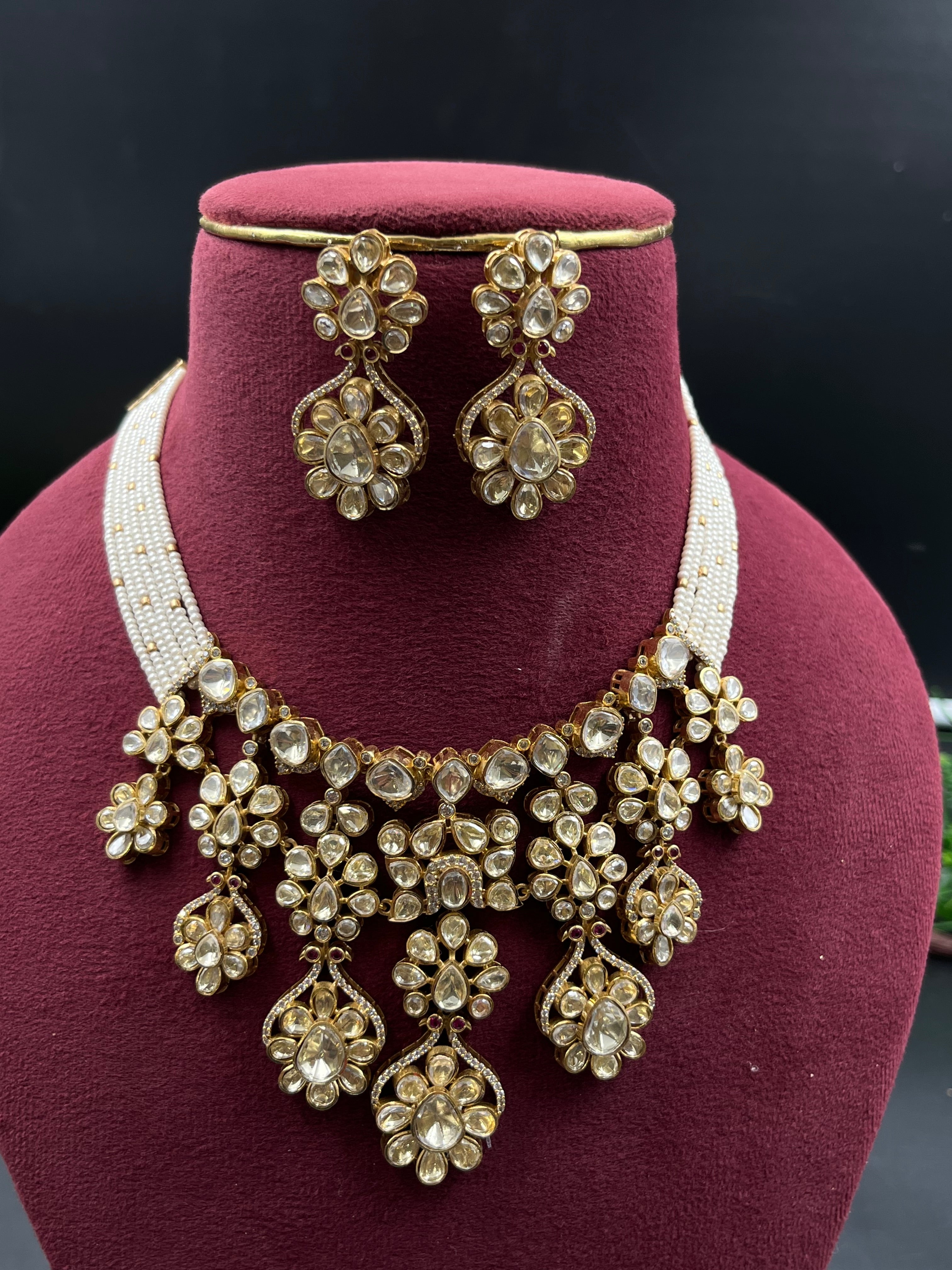 SOFIYA NECKLACE