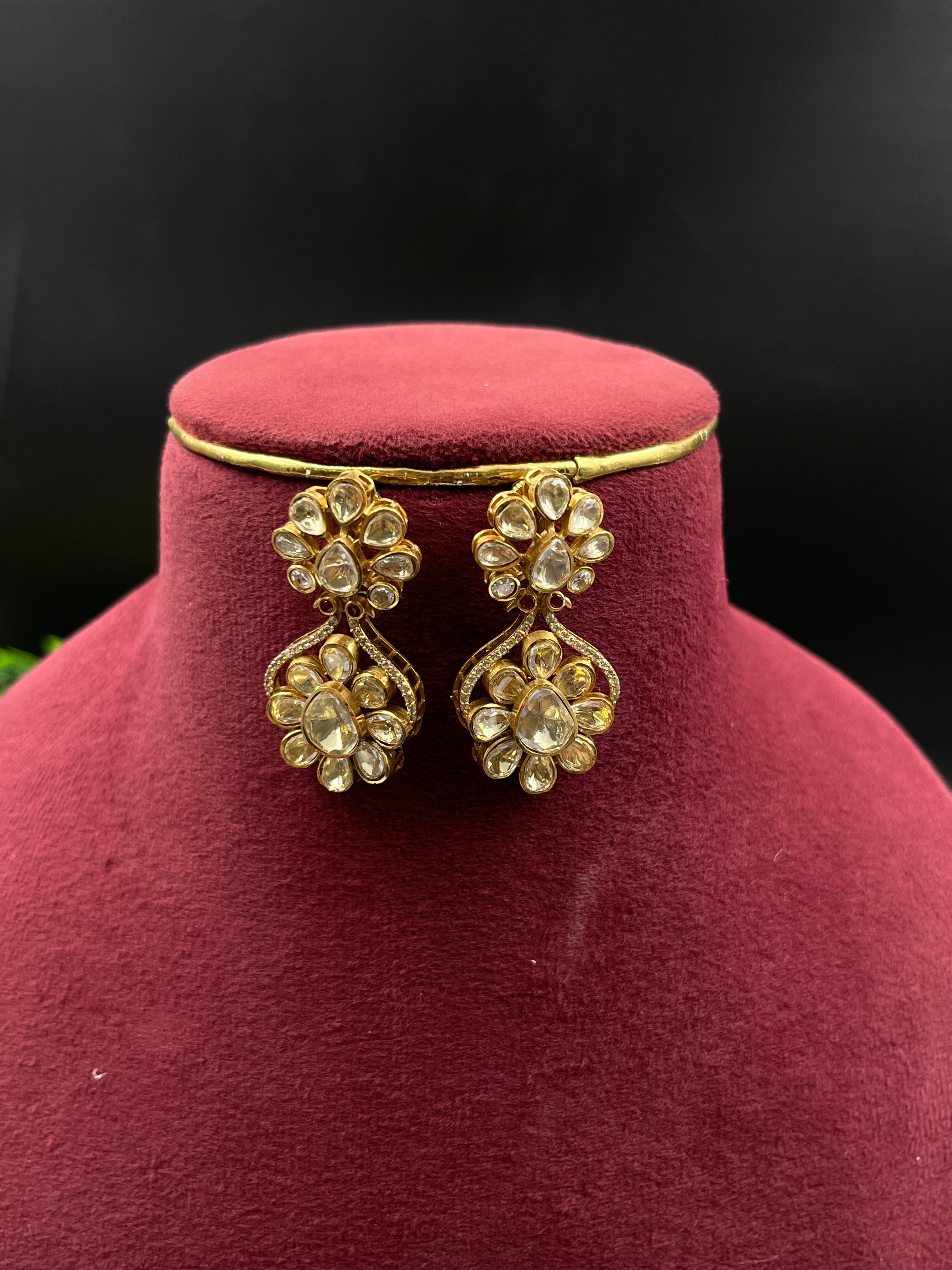 SOFIYA NECKLACE