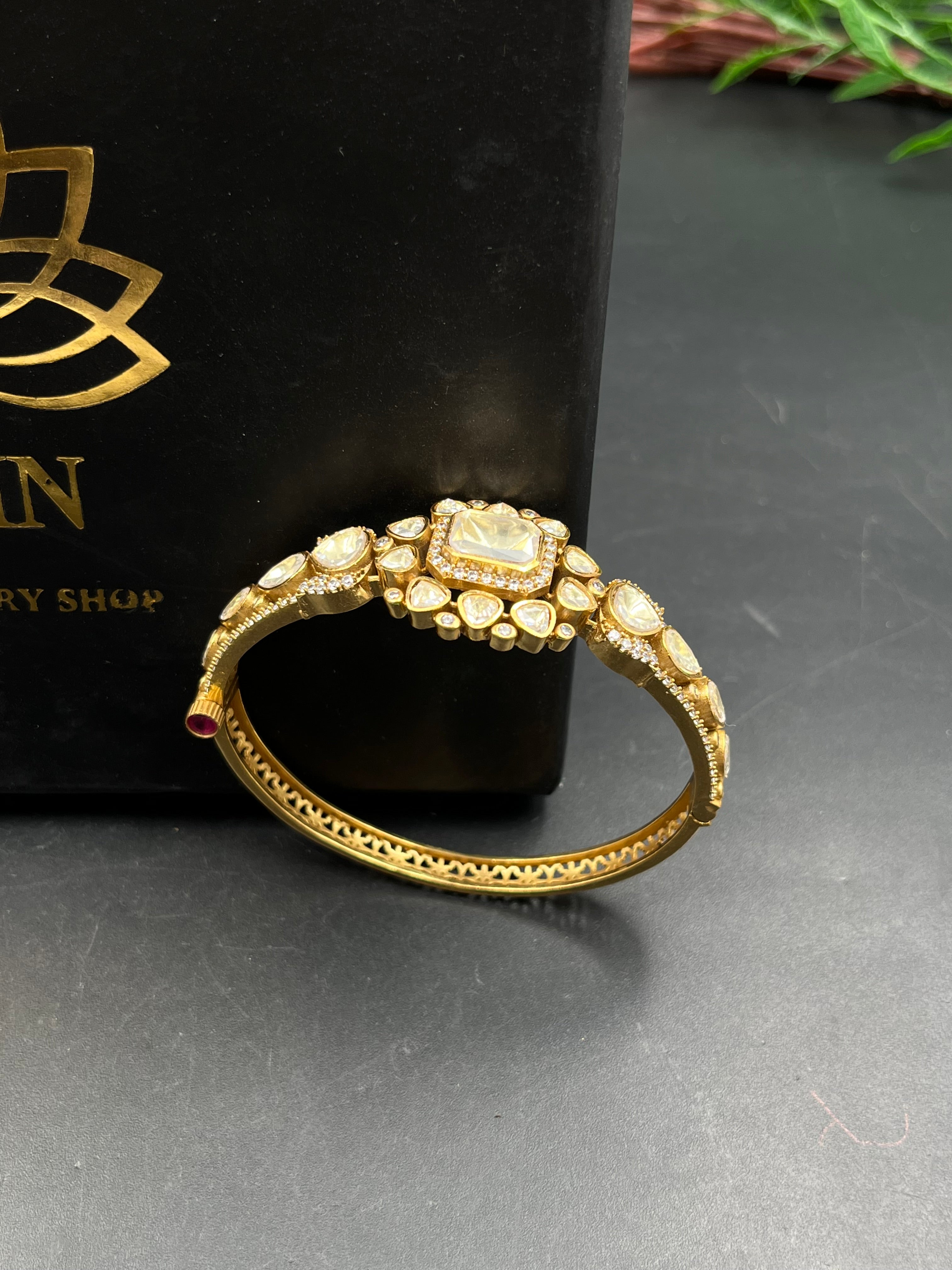 RUHI BRACELET