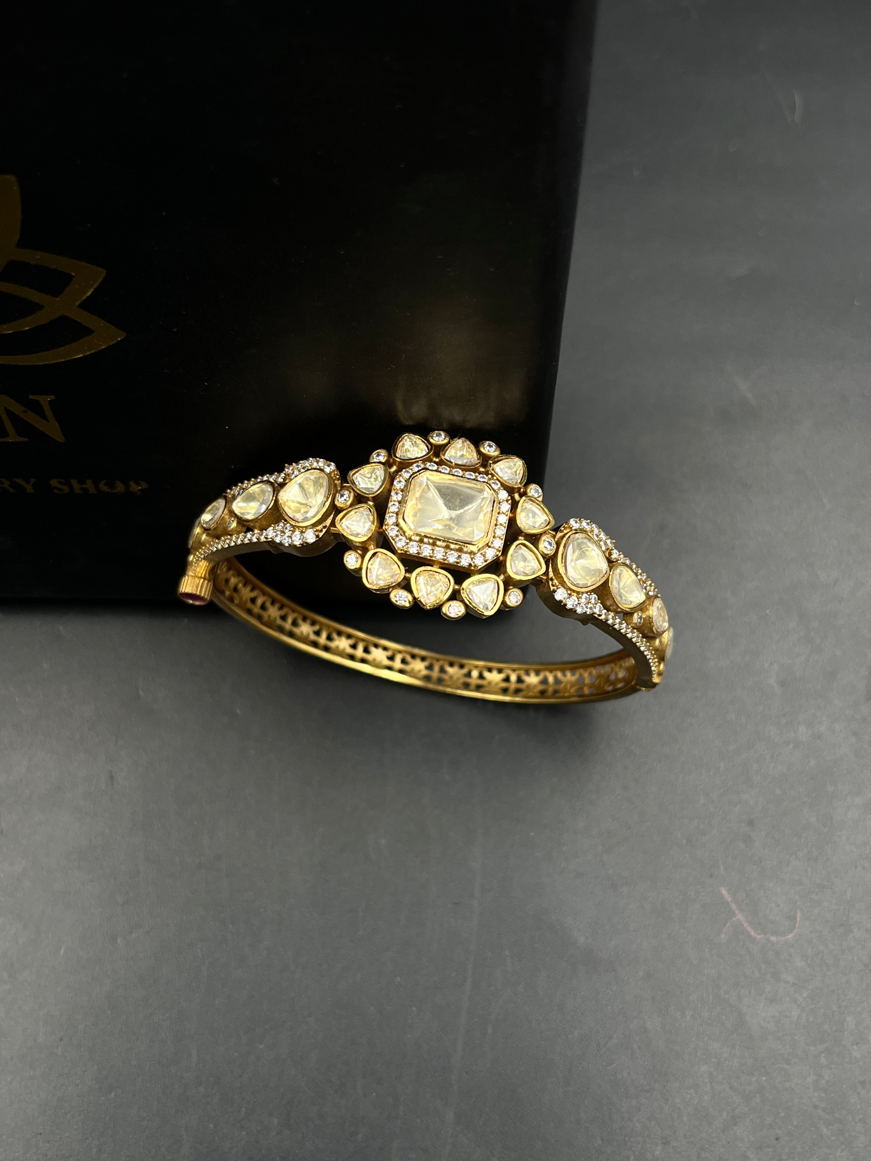 RUHI BRACELET