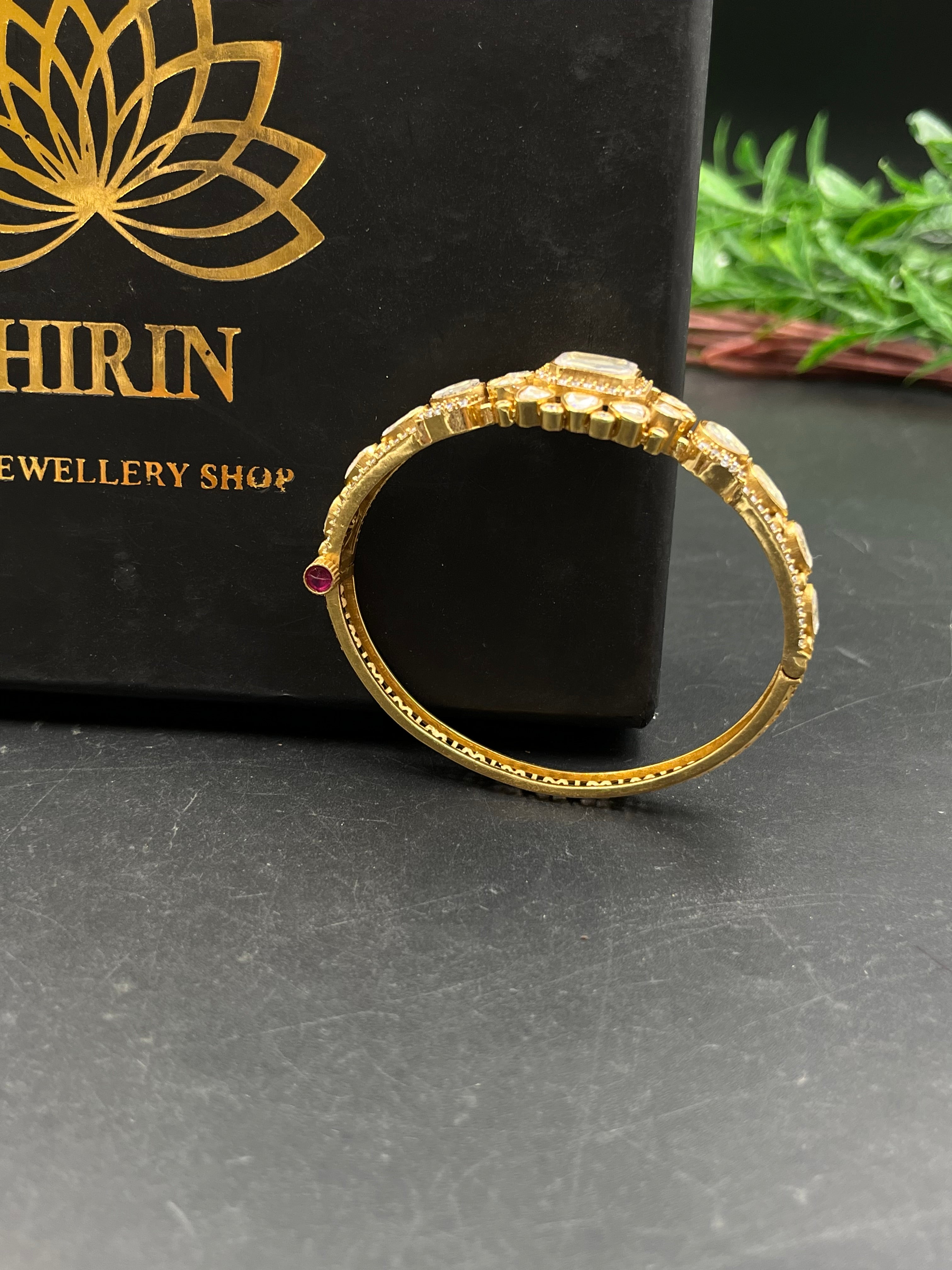 RUHI BRACELET
