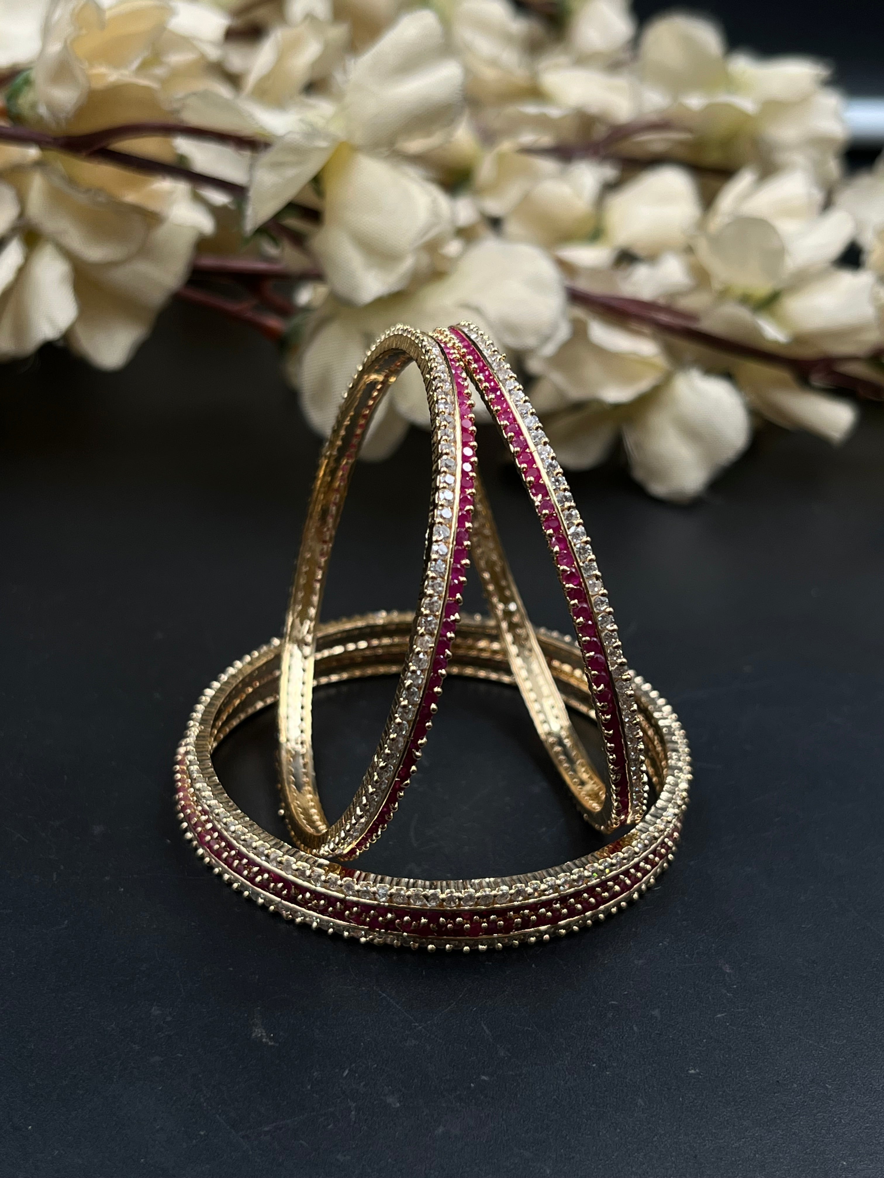 NAINA BANGLES