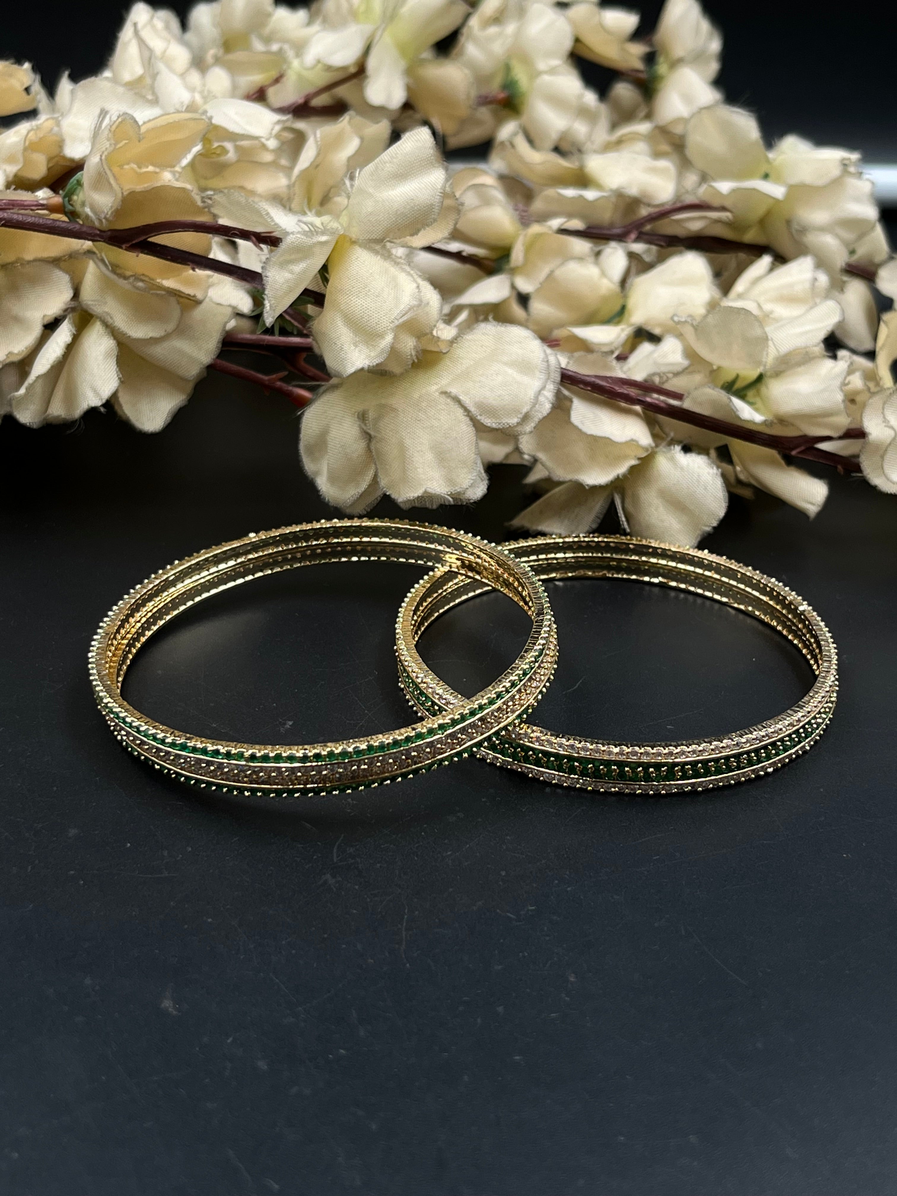NAINA BANGLES