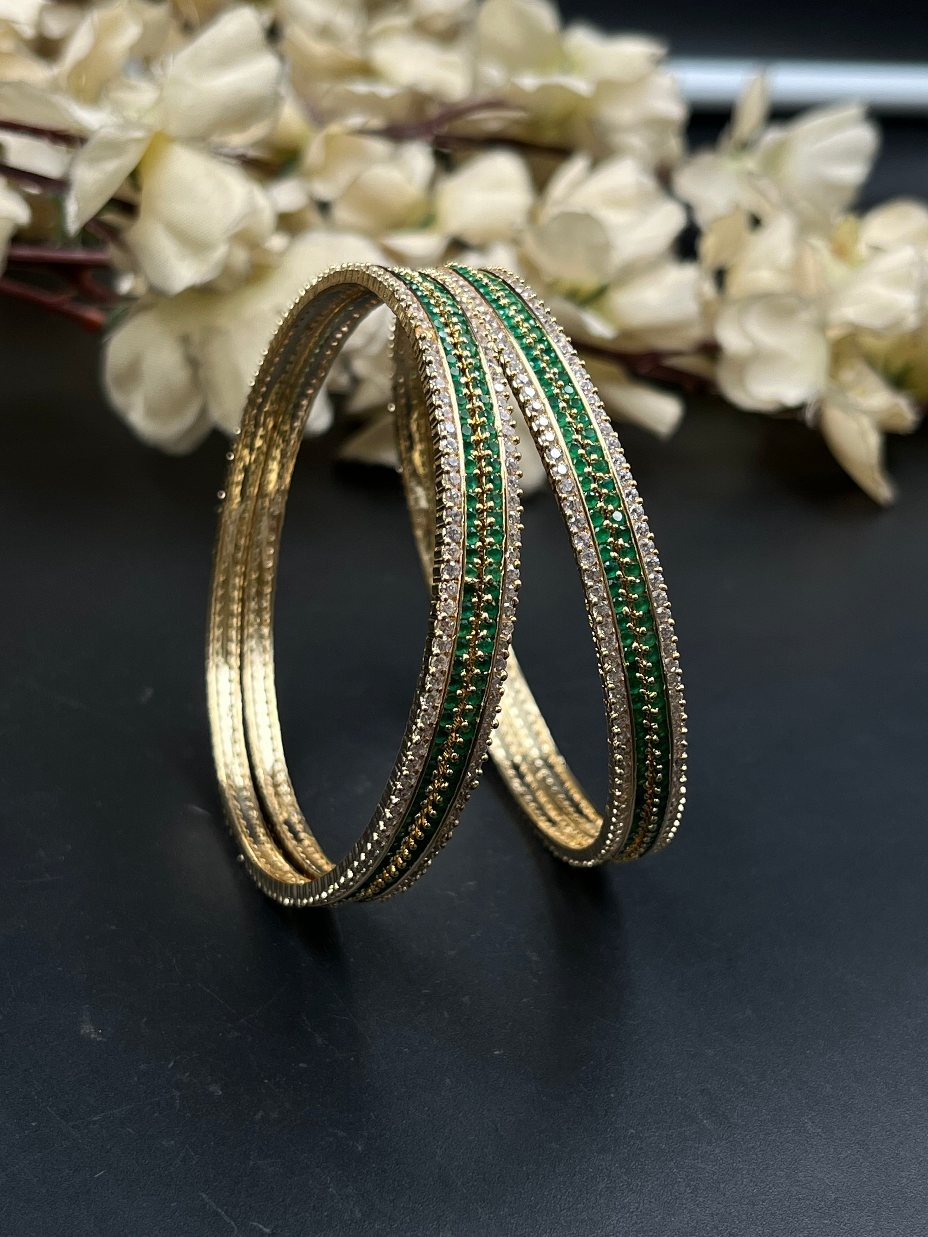 NAINA BANGLES