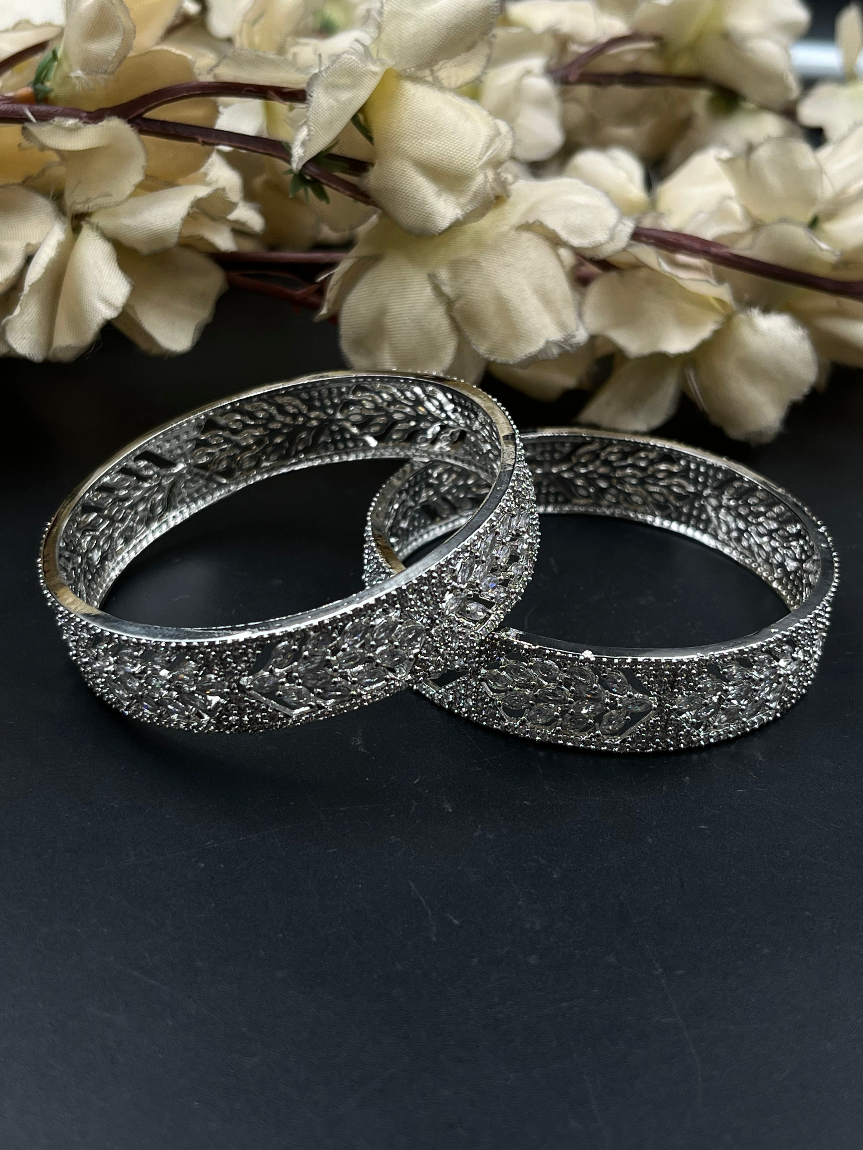 SIYA BANGLES