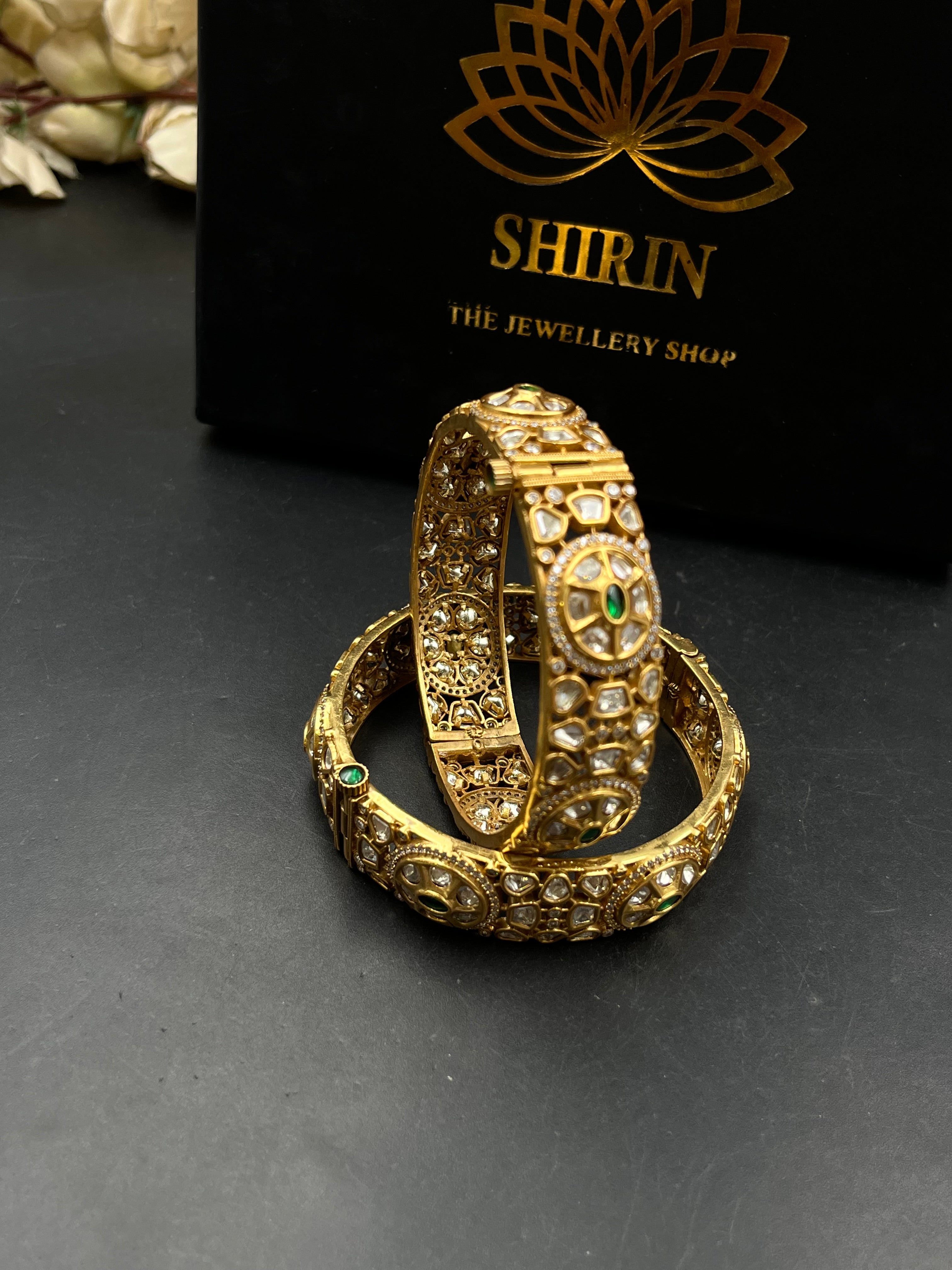 ROBITA BANGLE