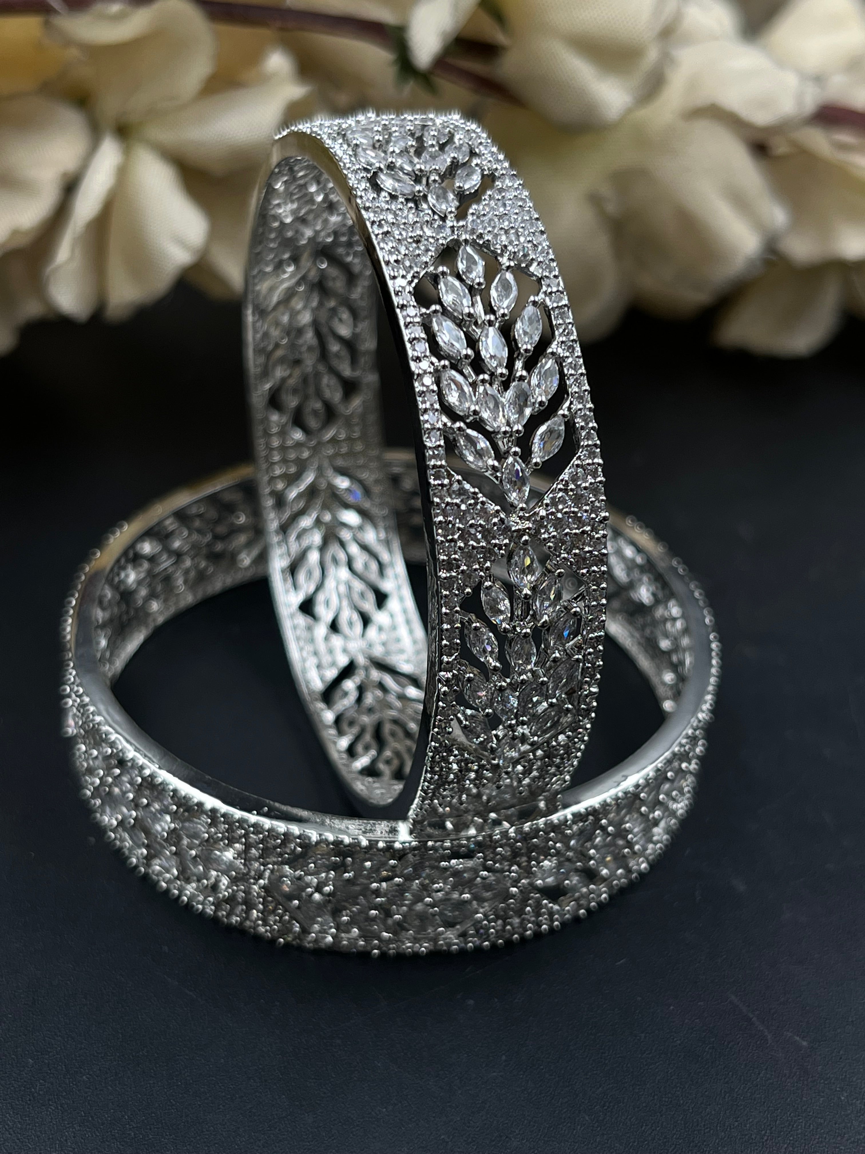SIYA BANGLES