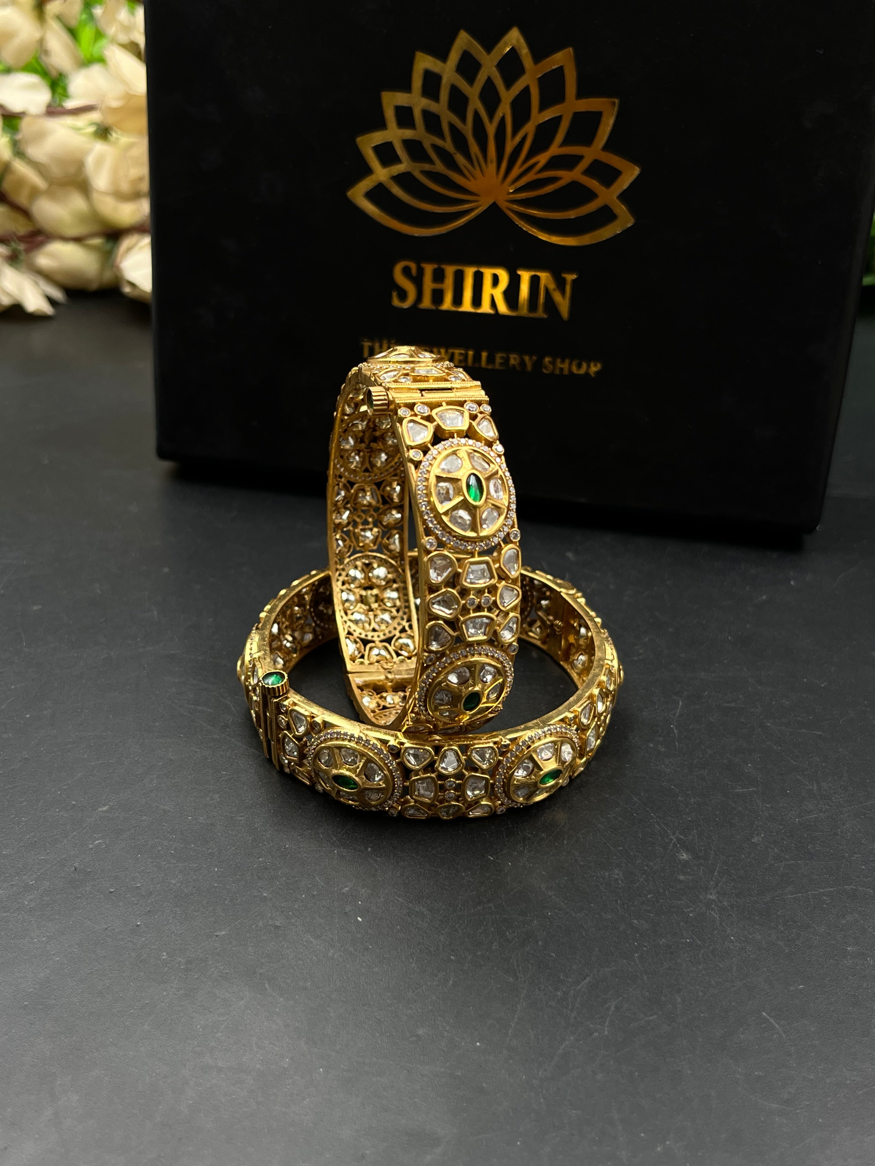 ROBITA BANGLE
