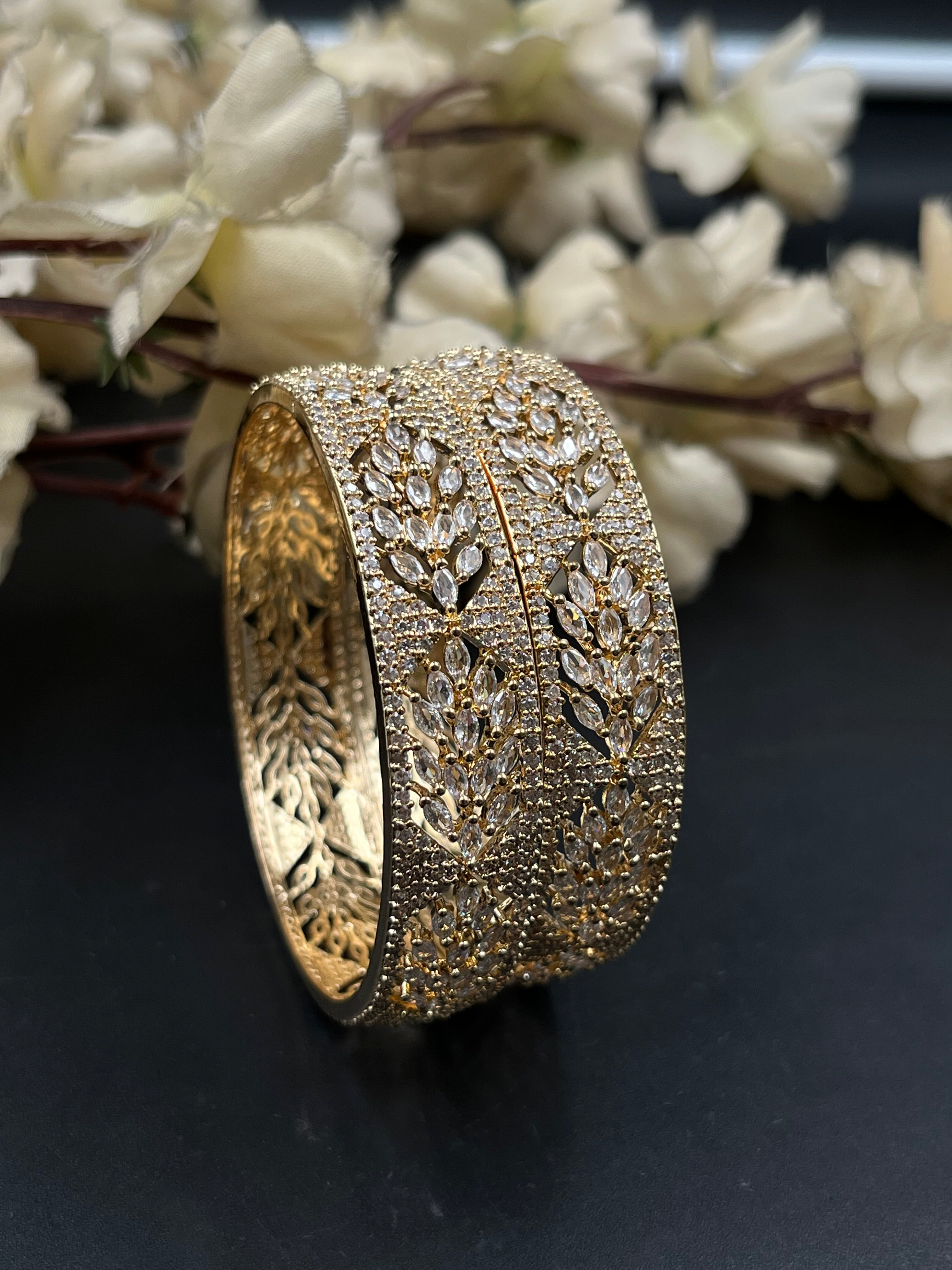 SIYA BANGLES