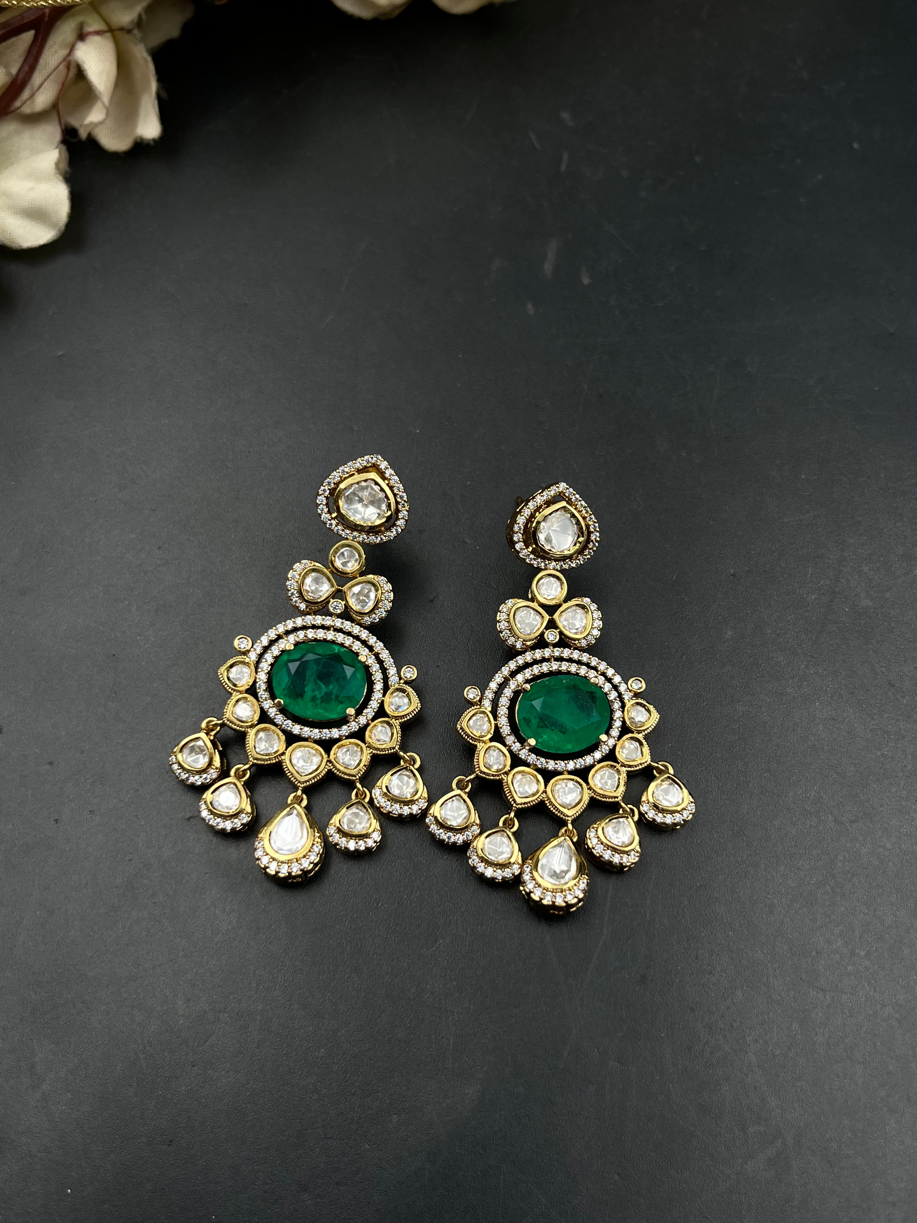 JHOHI NECKLACE