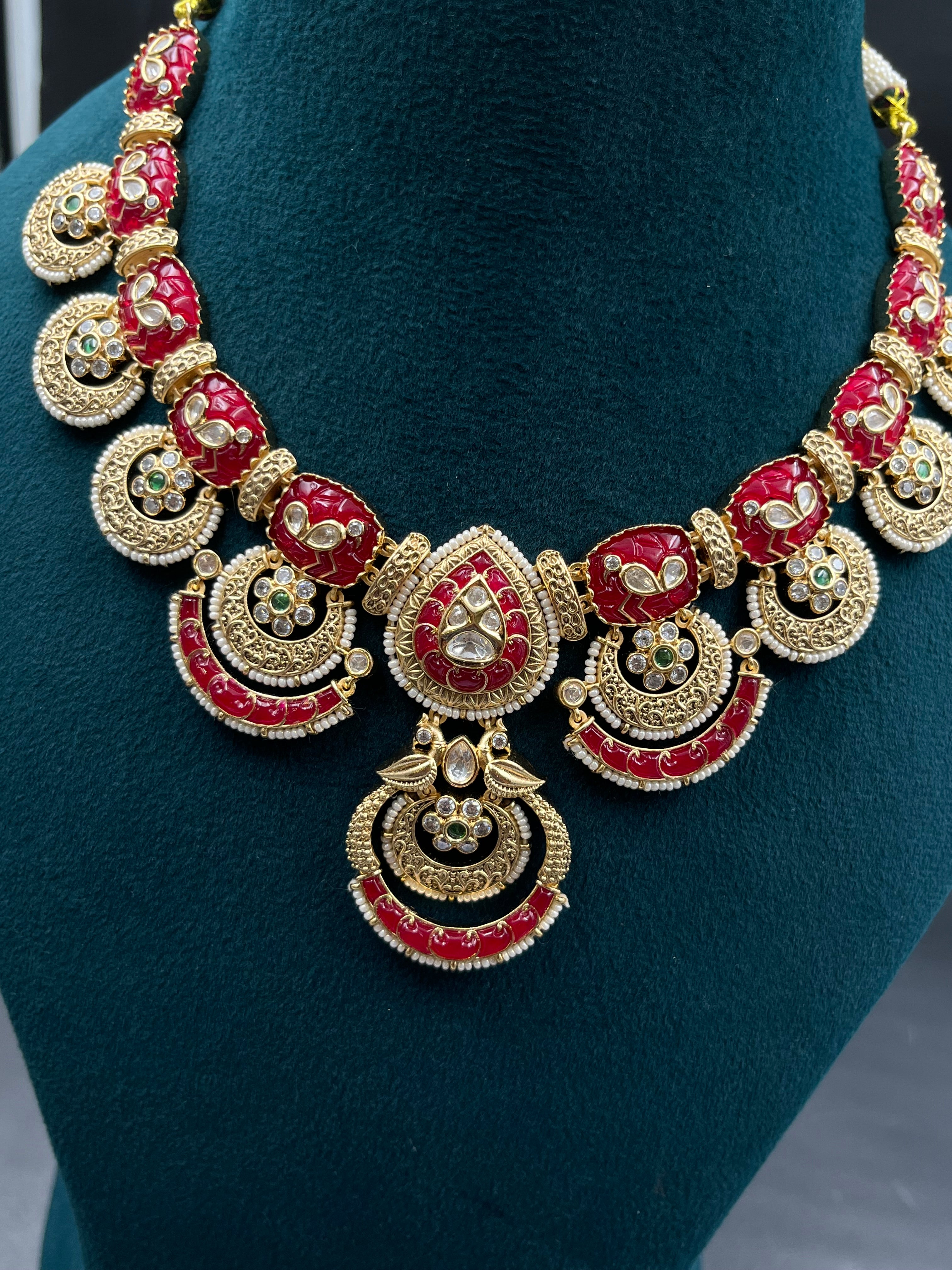 SABHU NECKLACE