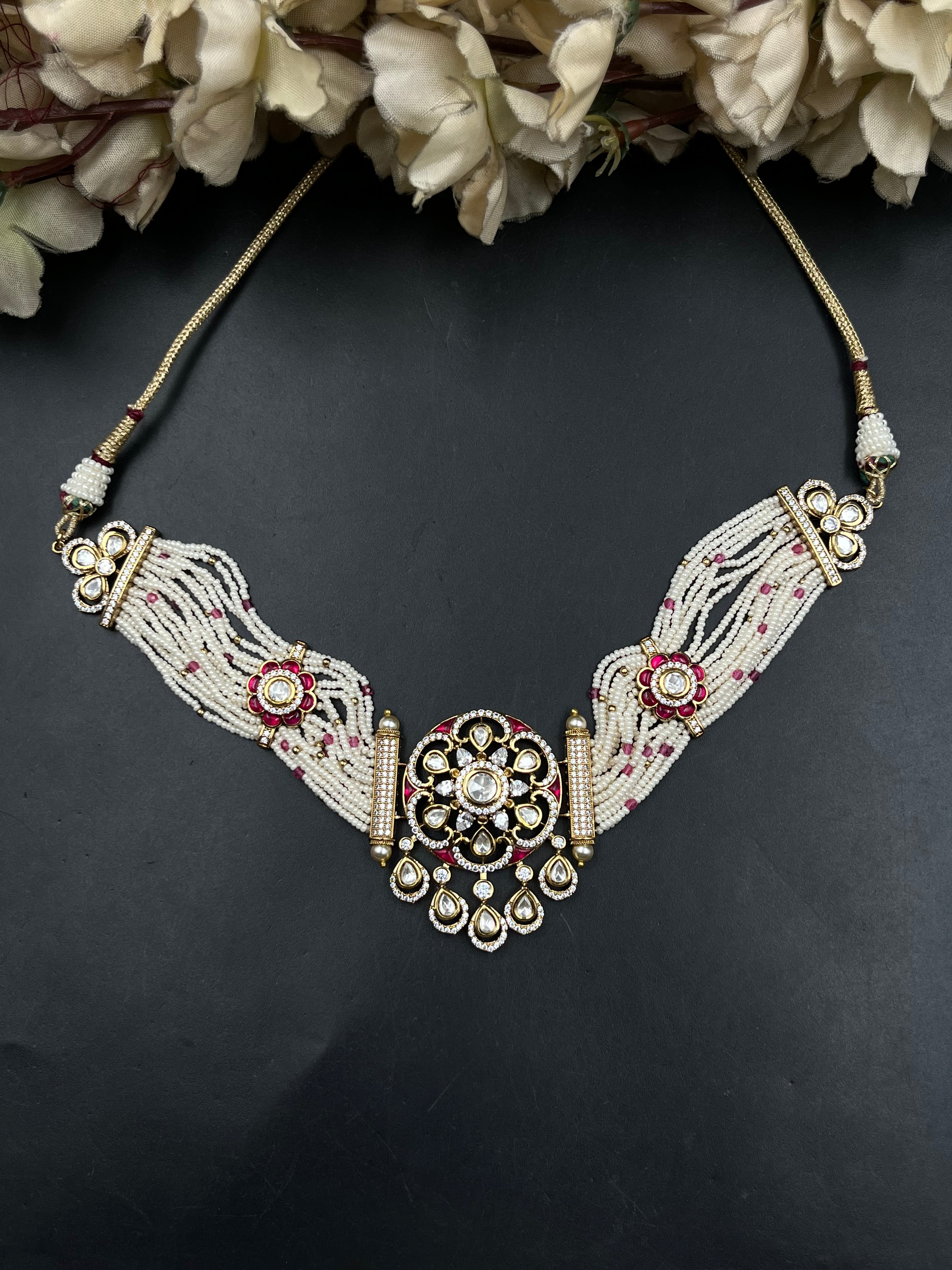 VANSU NECKLACE