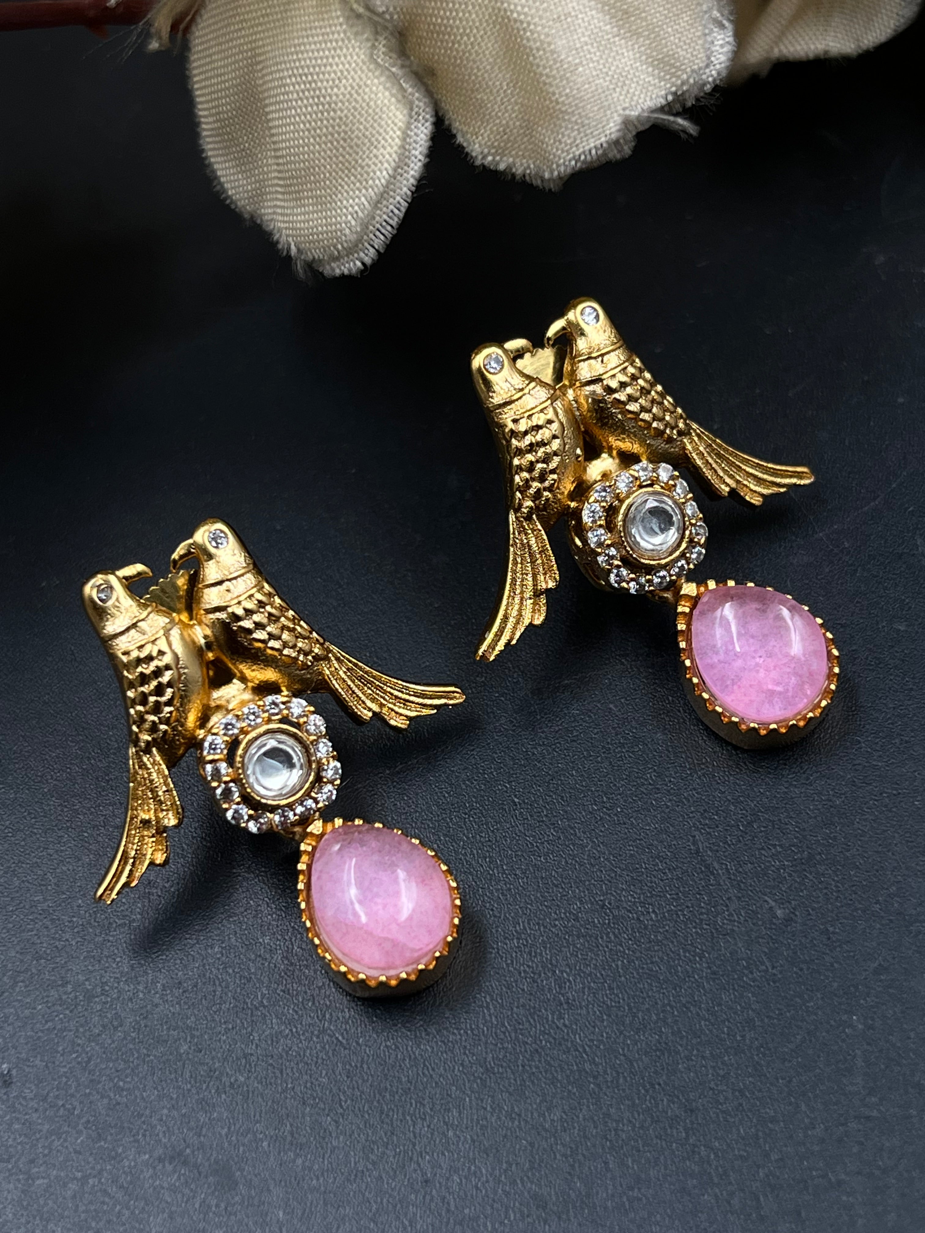 RADI NECKLACE