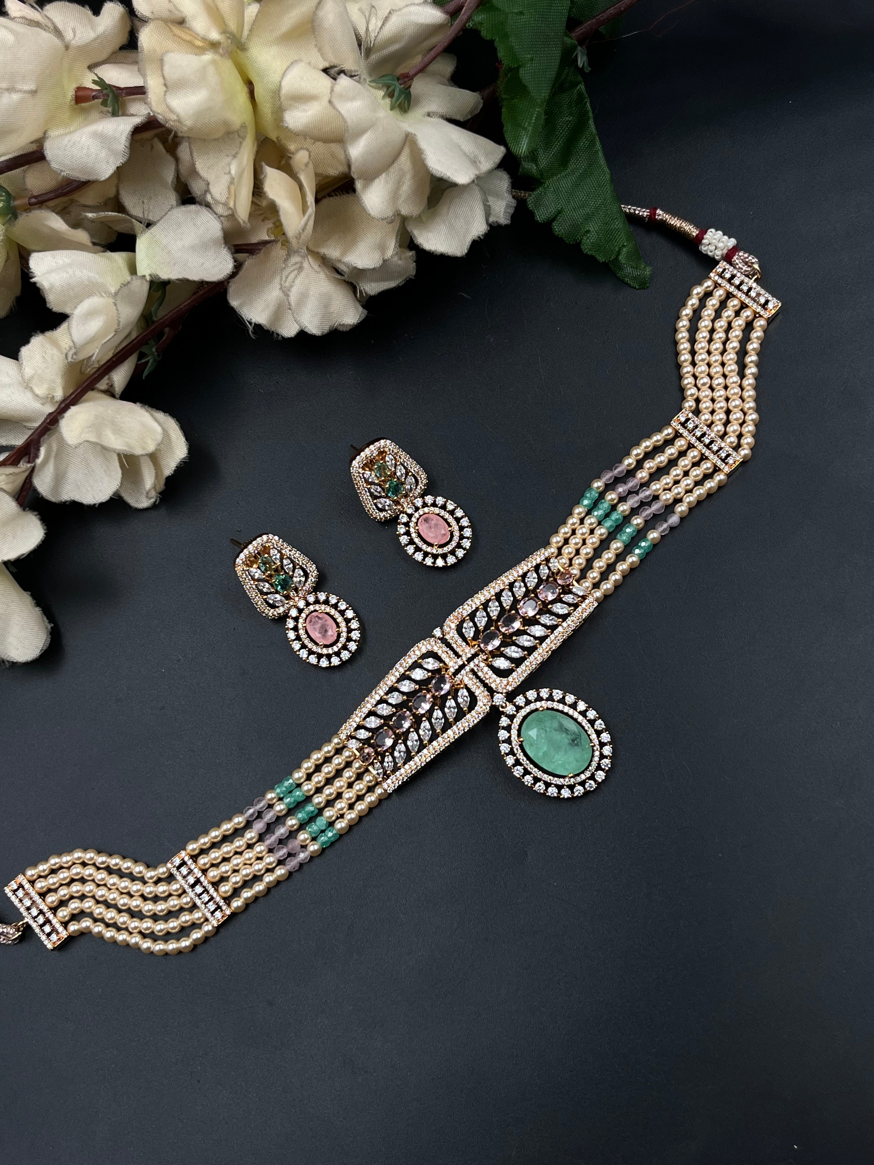 MIYA NECKLACE