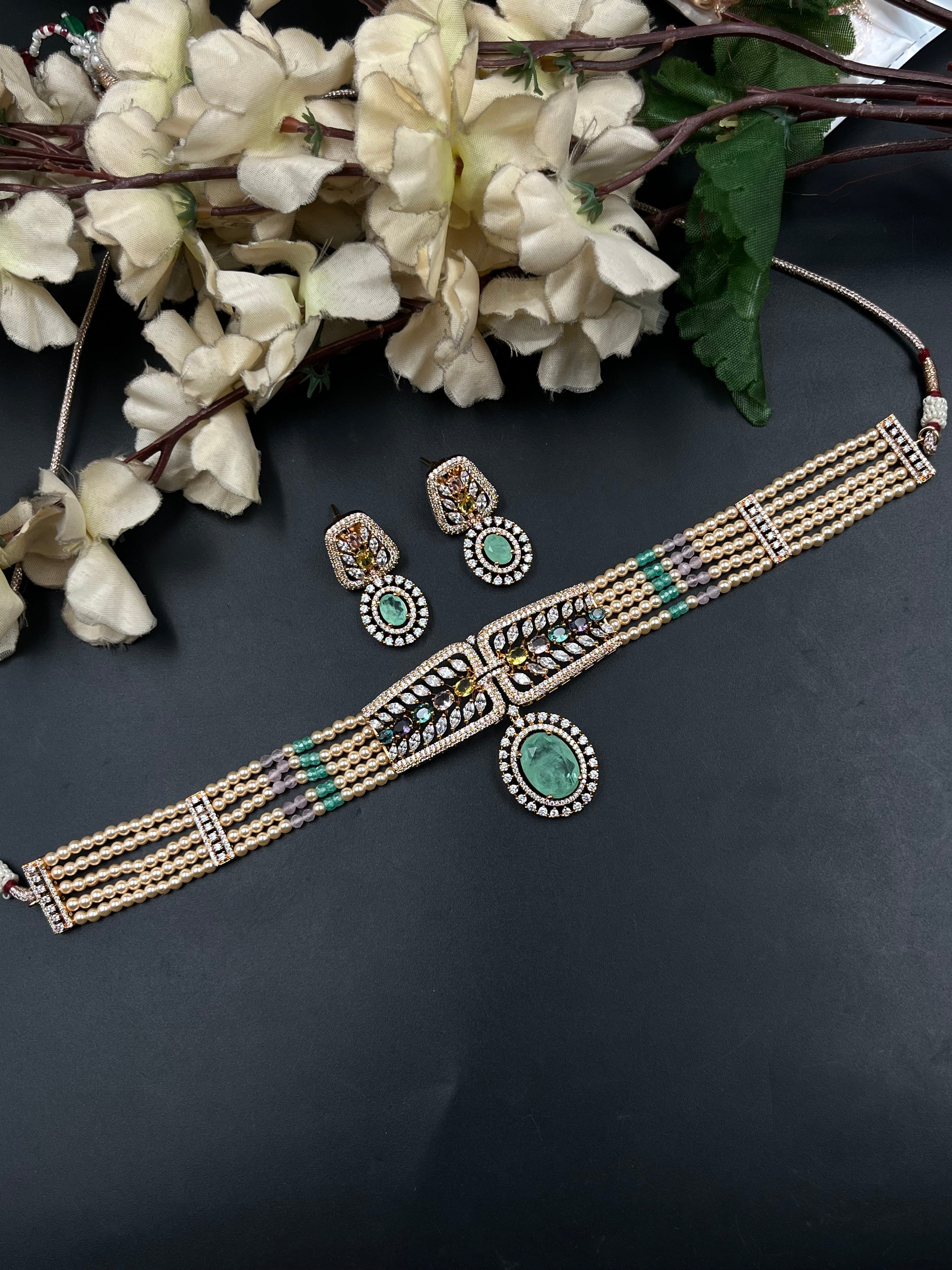 MIYA NECKLACE