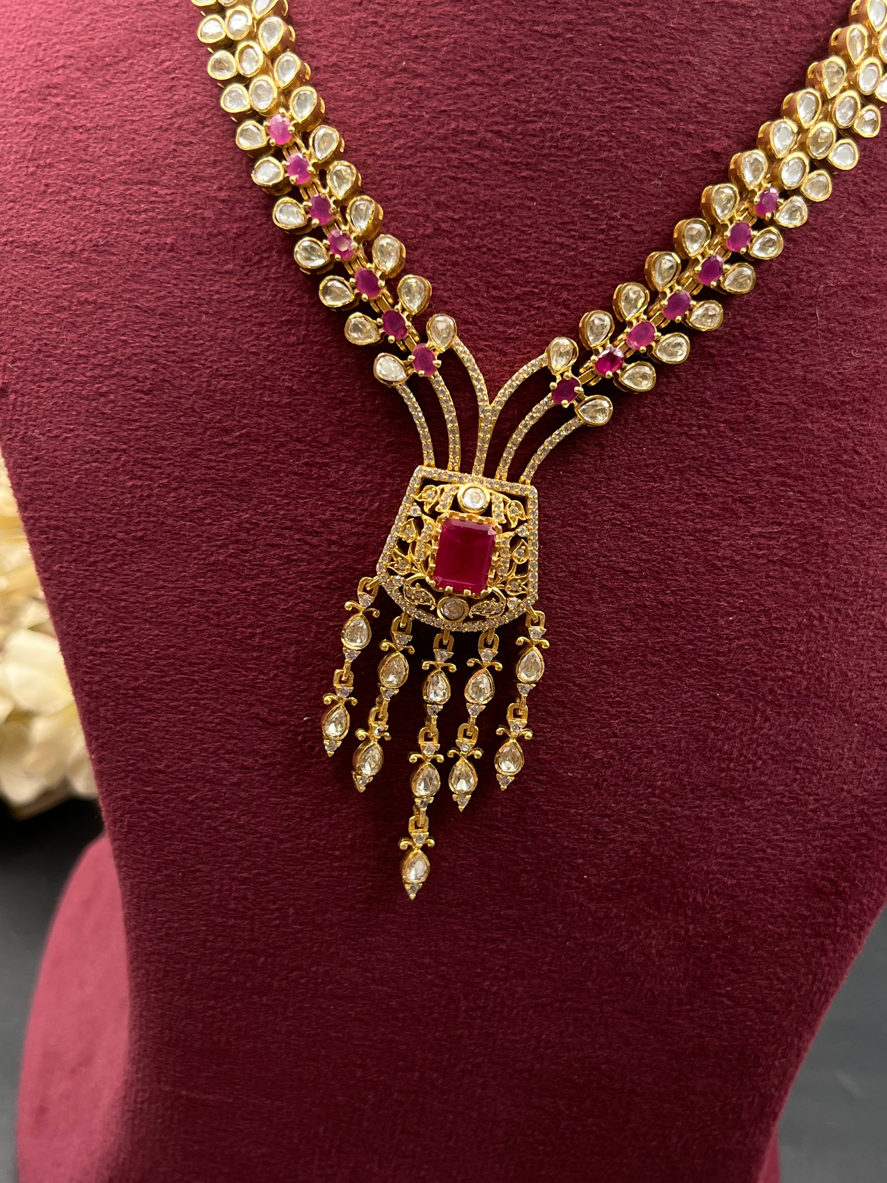 SIKHA NECKLACE