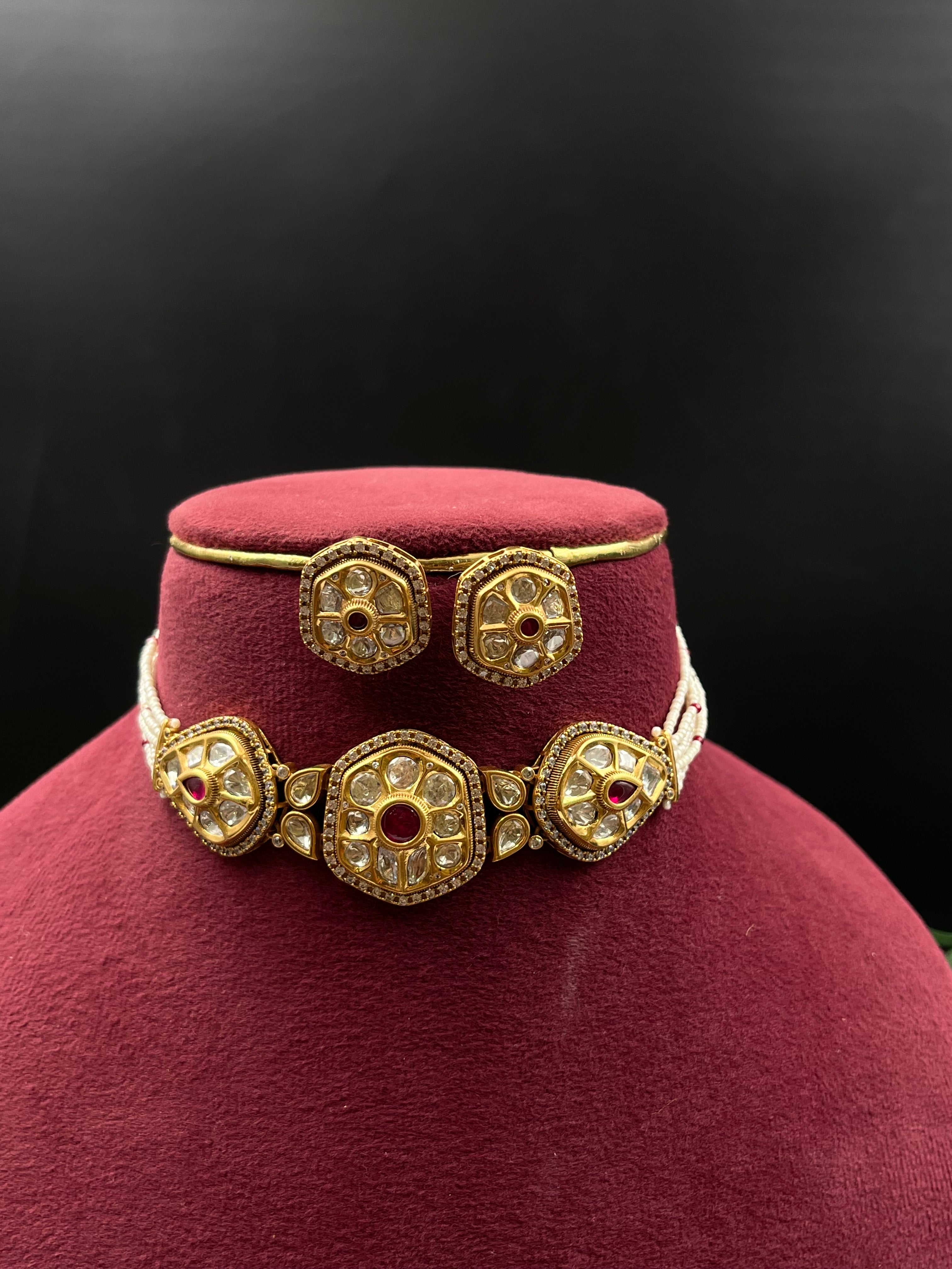 SIPA NECKLACE