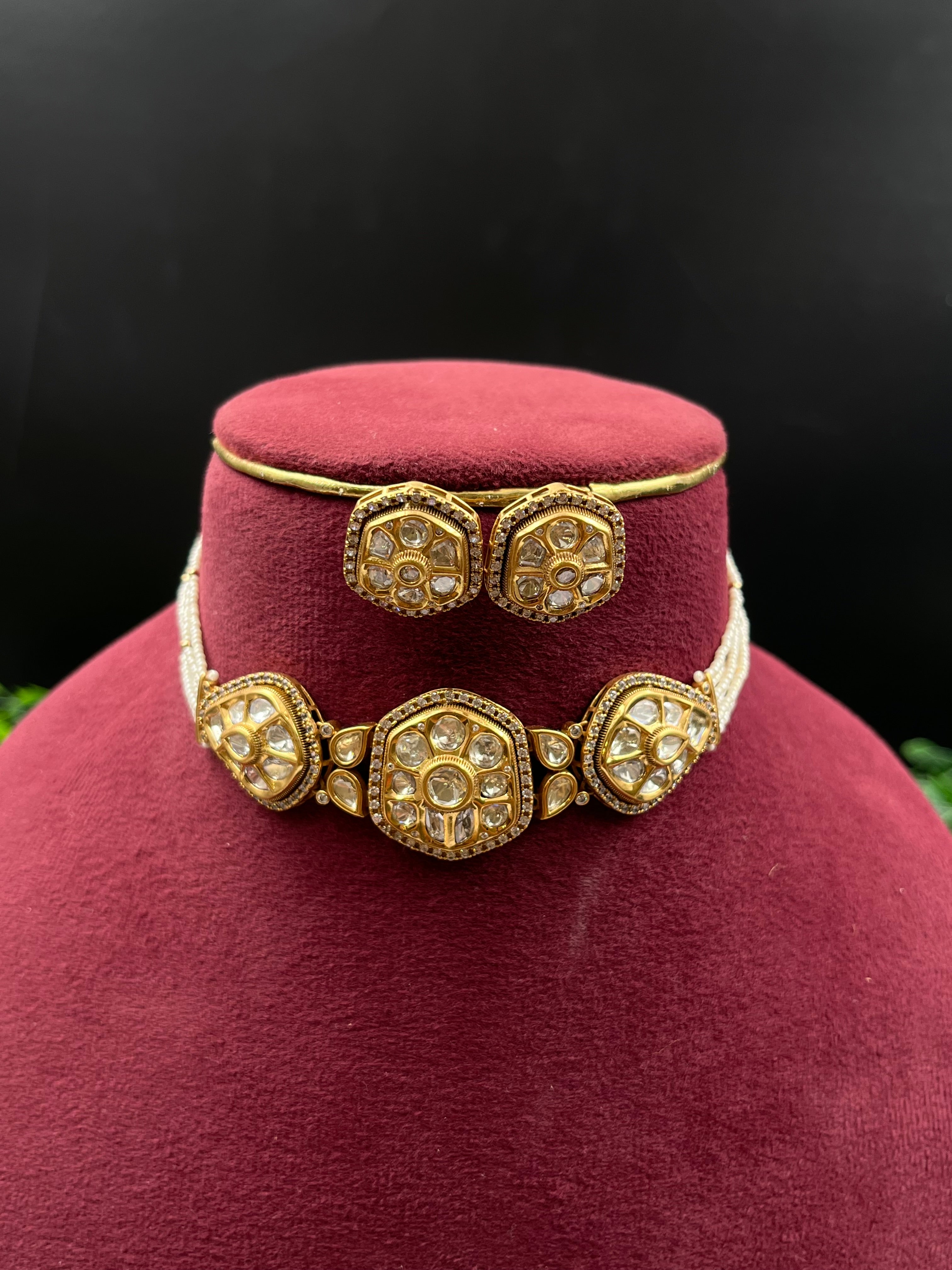SIPA NECKLACE