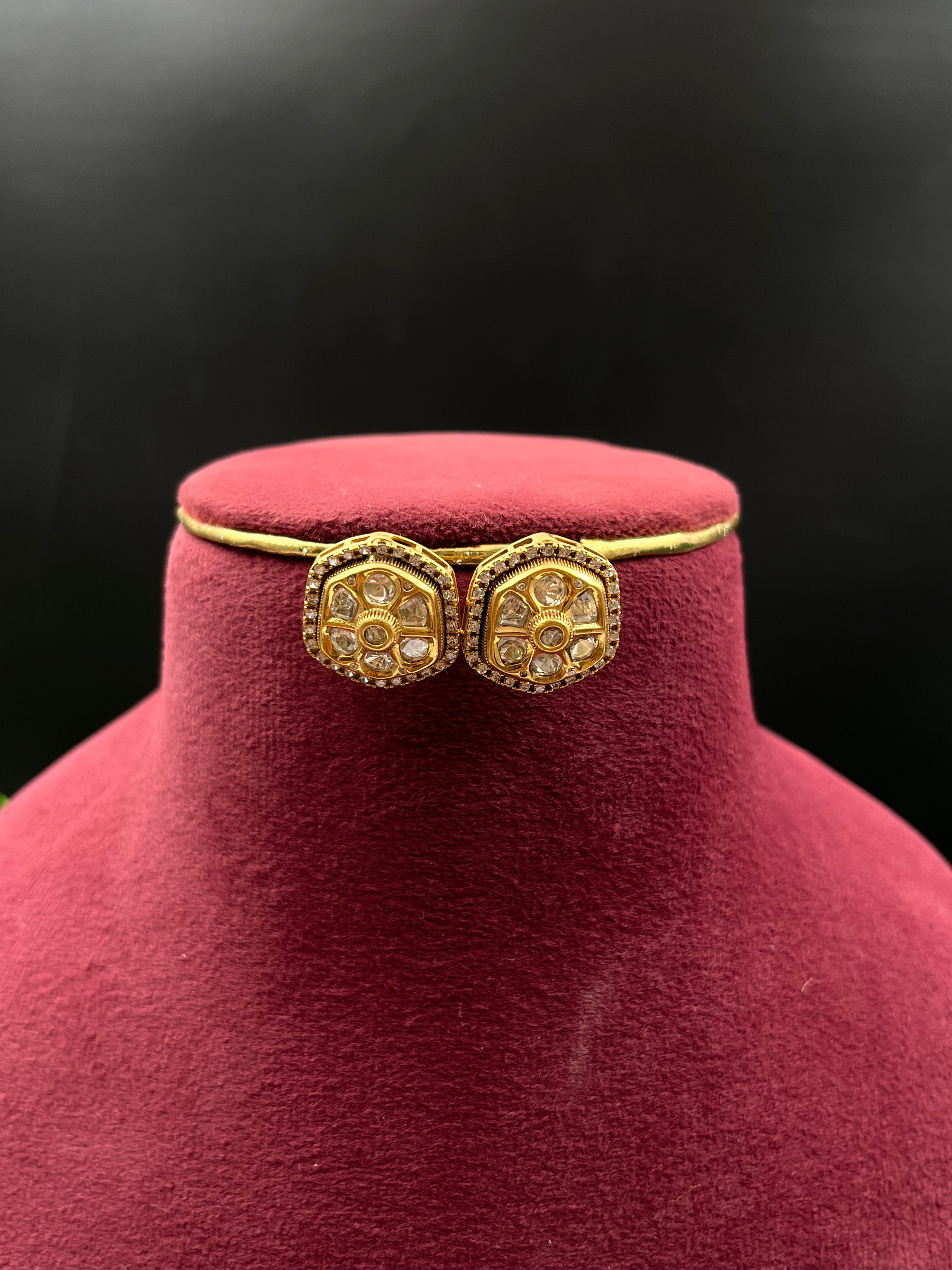SIPA NECKLACE