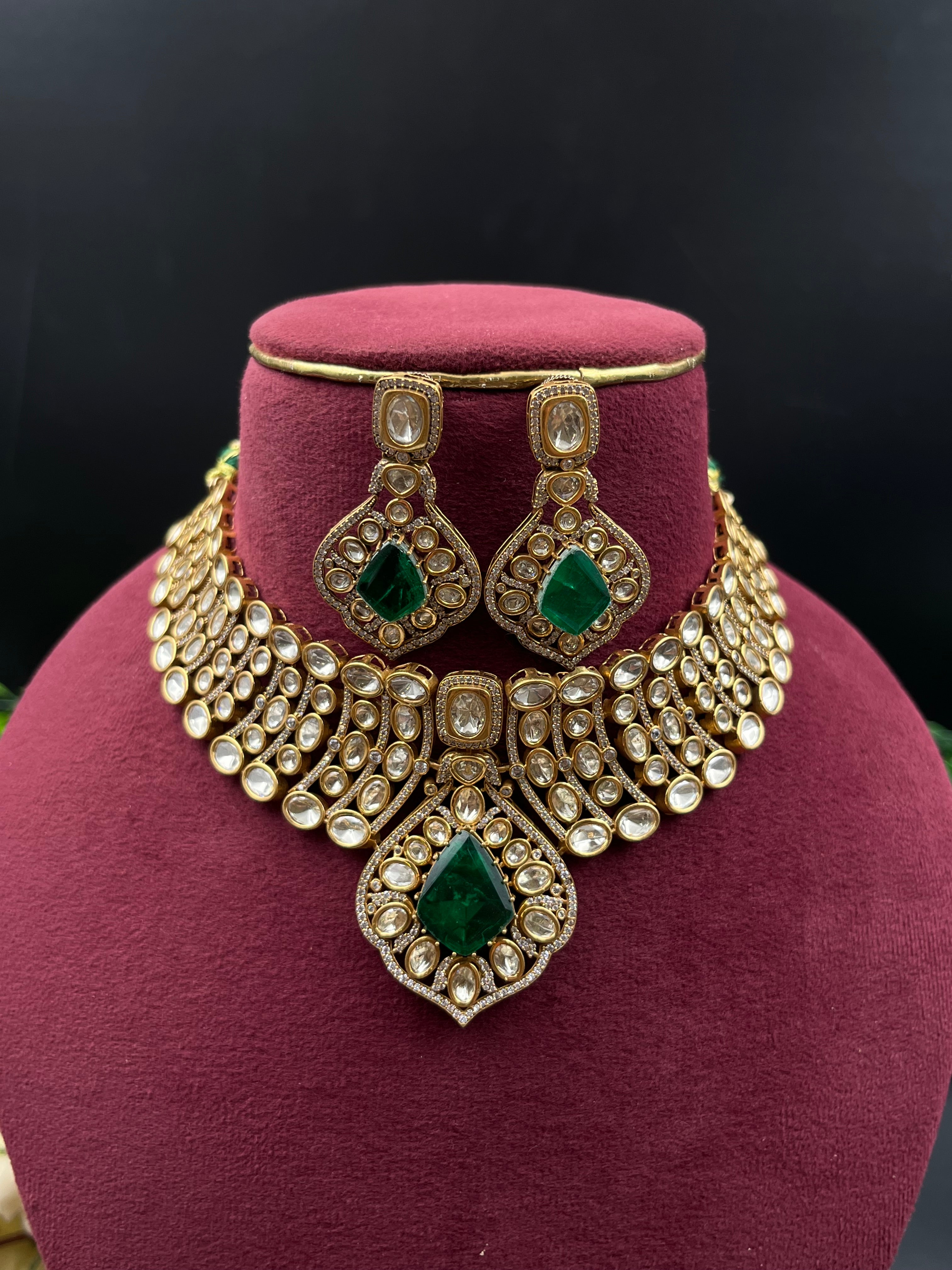 MYRAYA NECKLACE