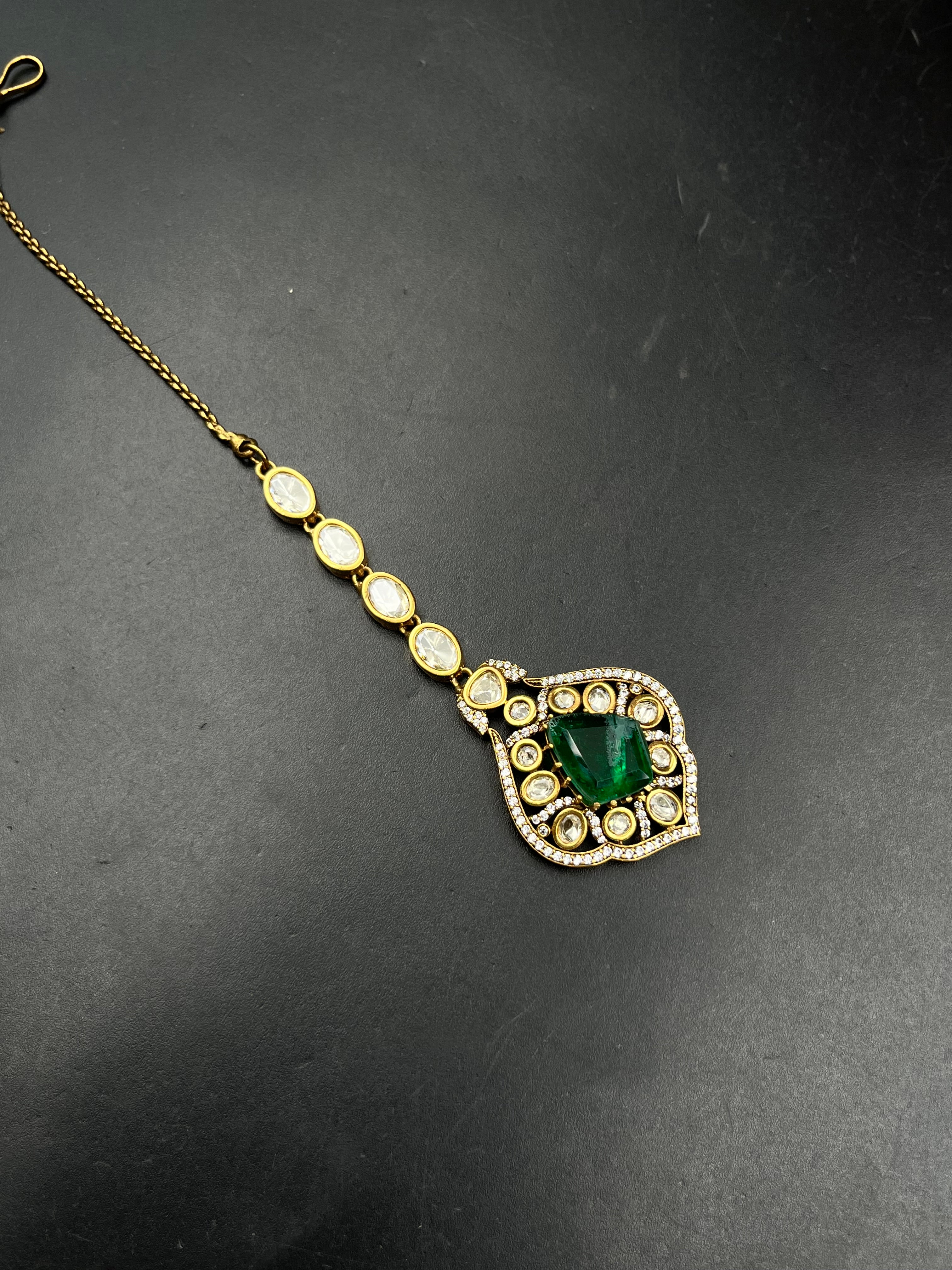 MYRAYA NECKLACE