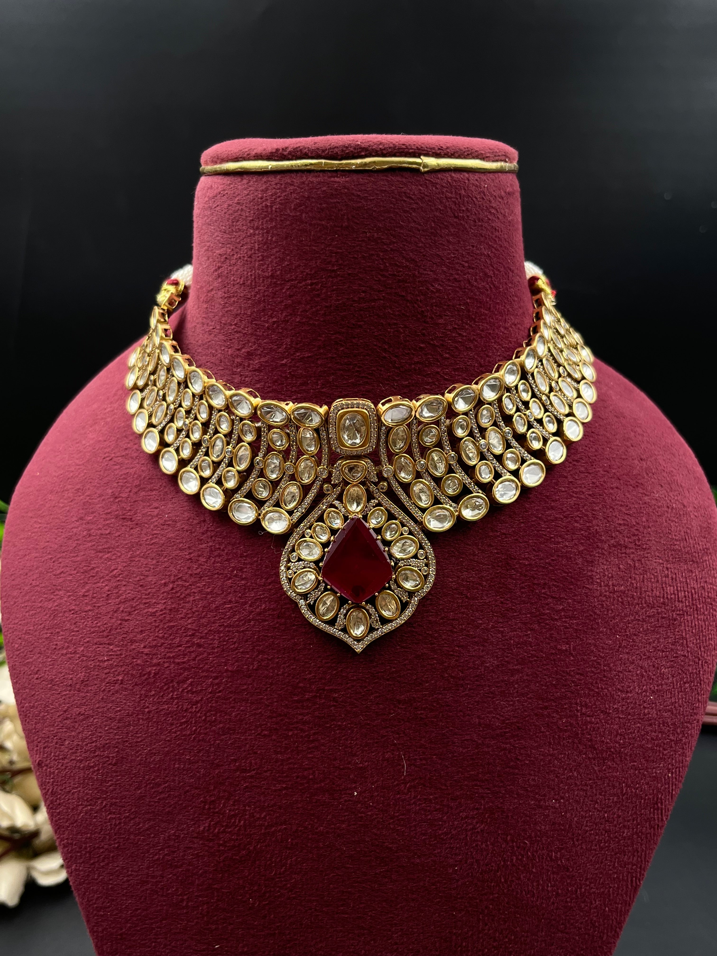 MYRAYA NECKLACE