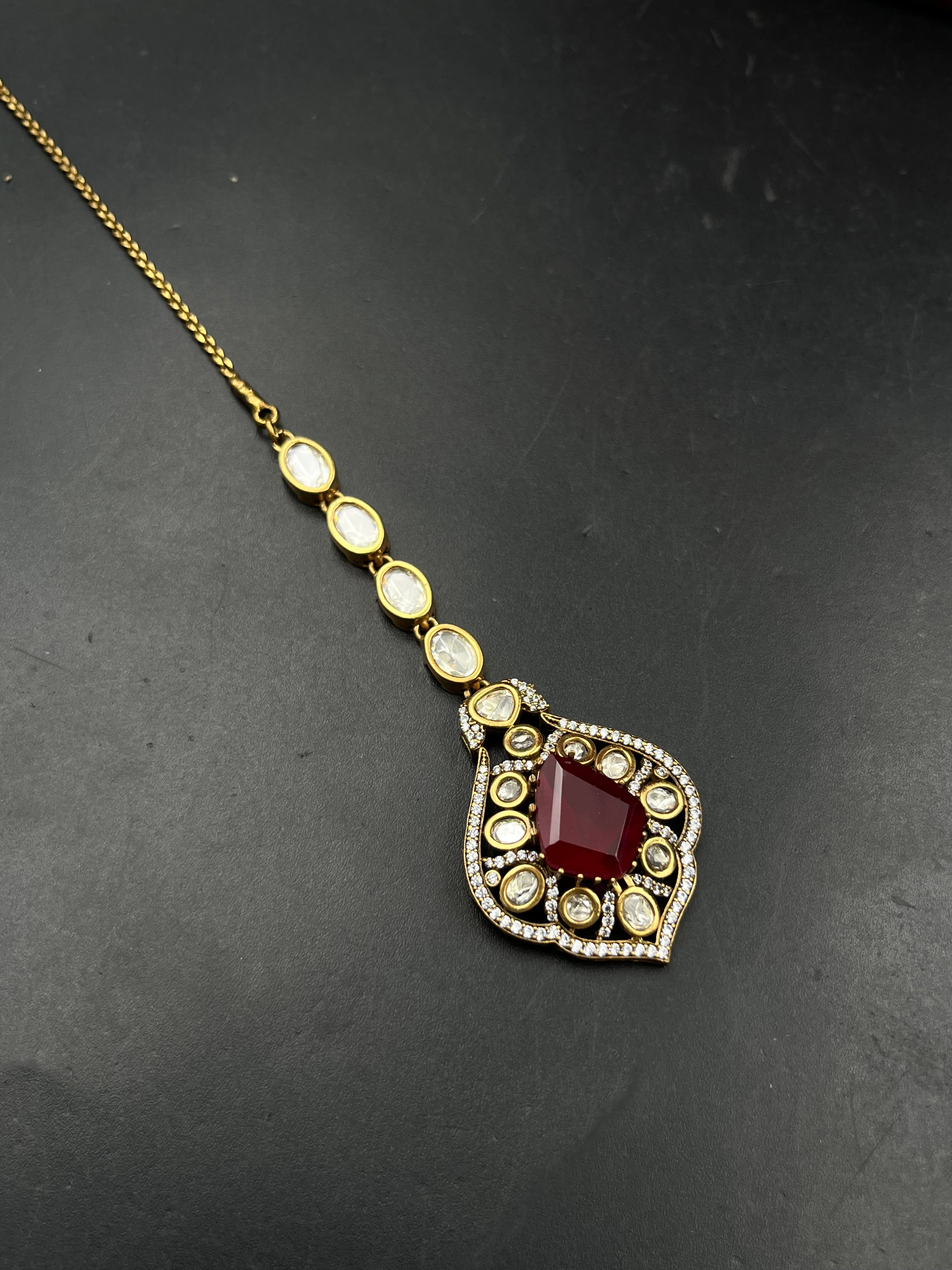 MYRAYA NECKLACE